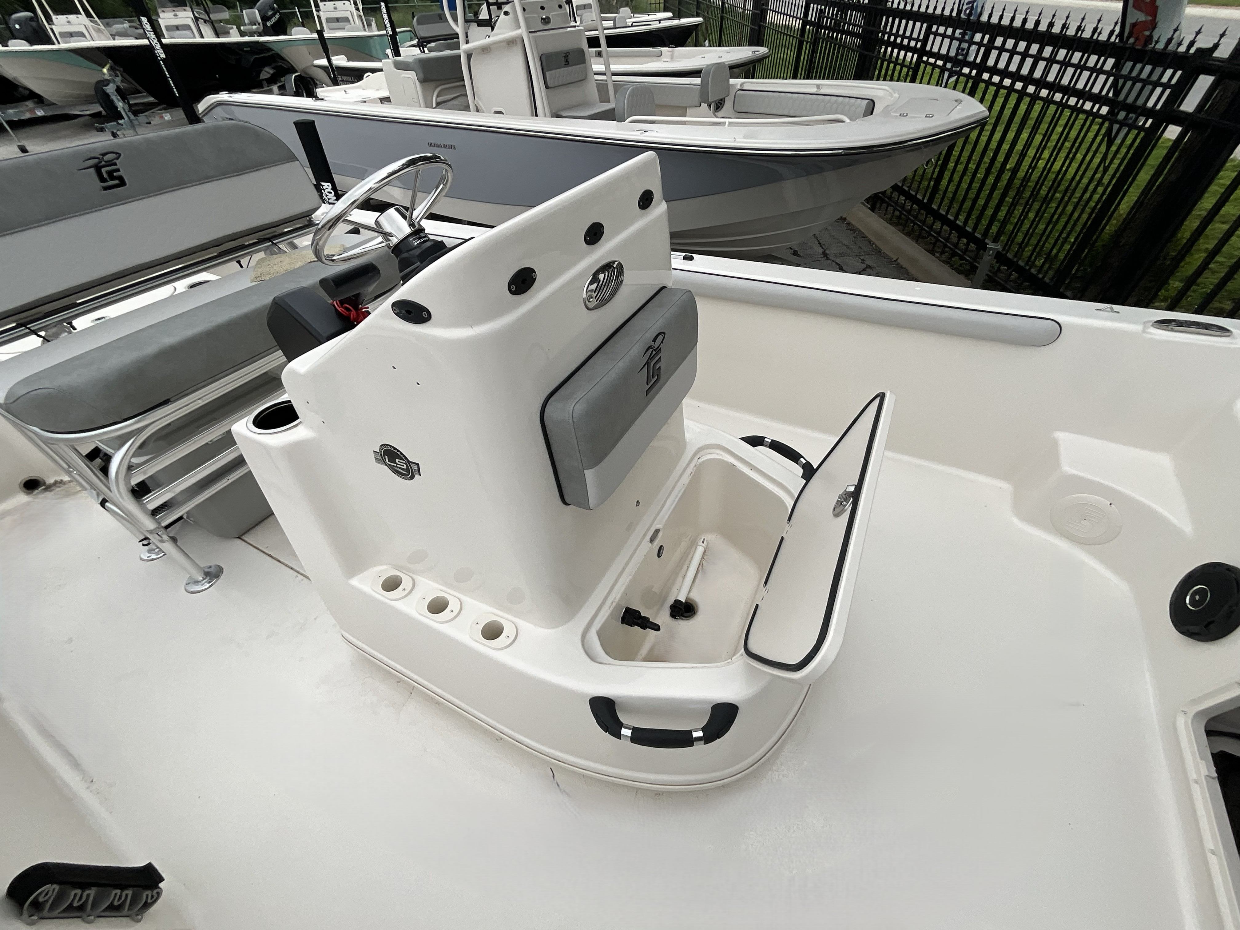 2026 CAROLINA SKIFF 2026 21 LS - Image 9