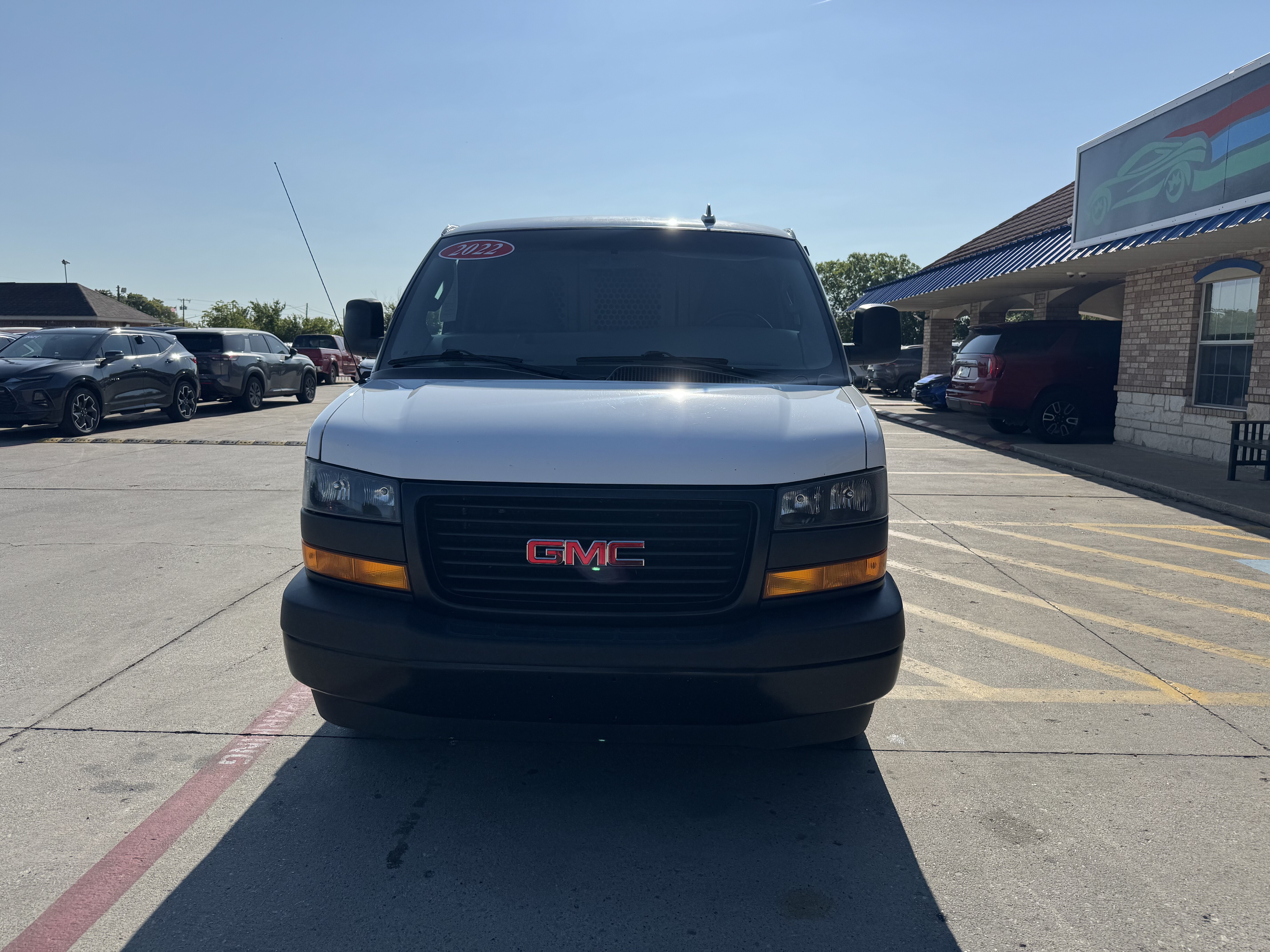2022 GMC Savana 80952 - Image 10