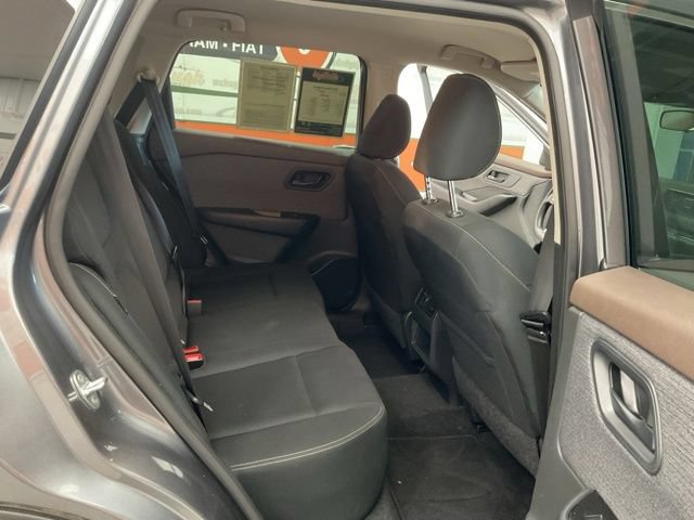 2023 Nissan Rogue Utility 4D SV AWD - Image 29