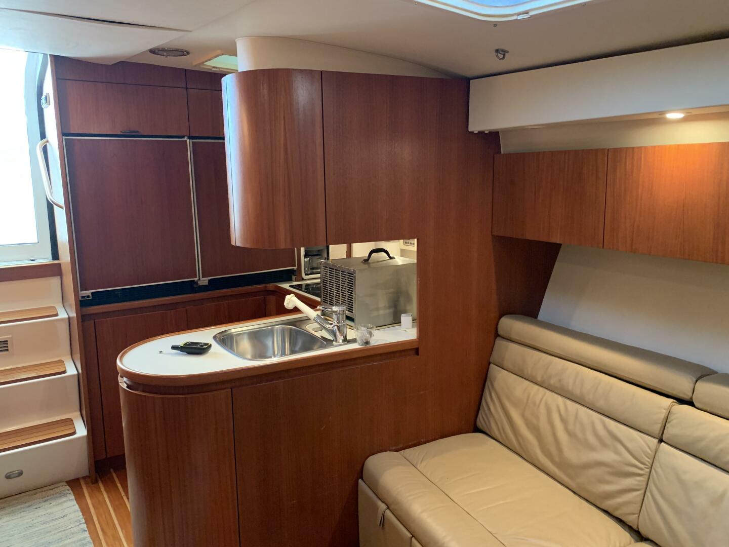 1999 Tiara Yachts 43 Open - Image 5