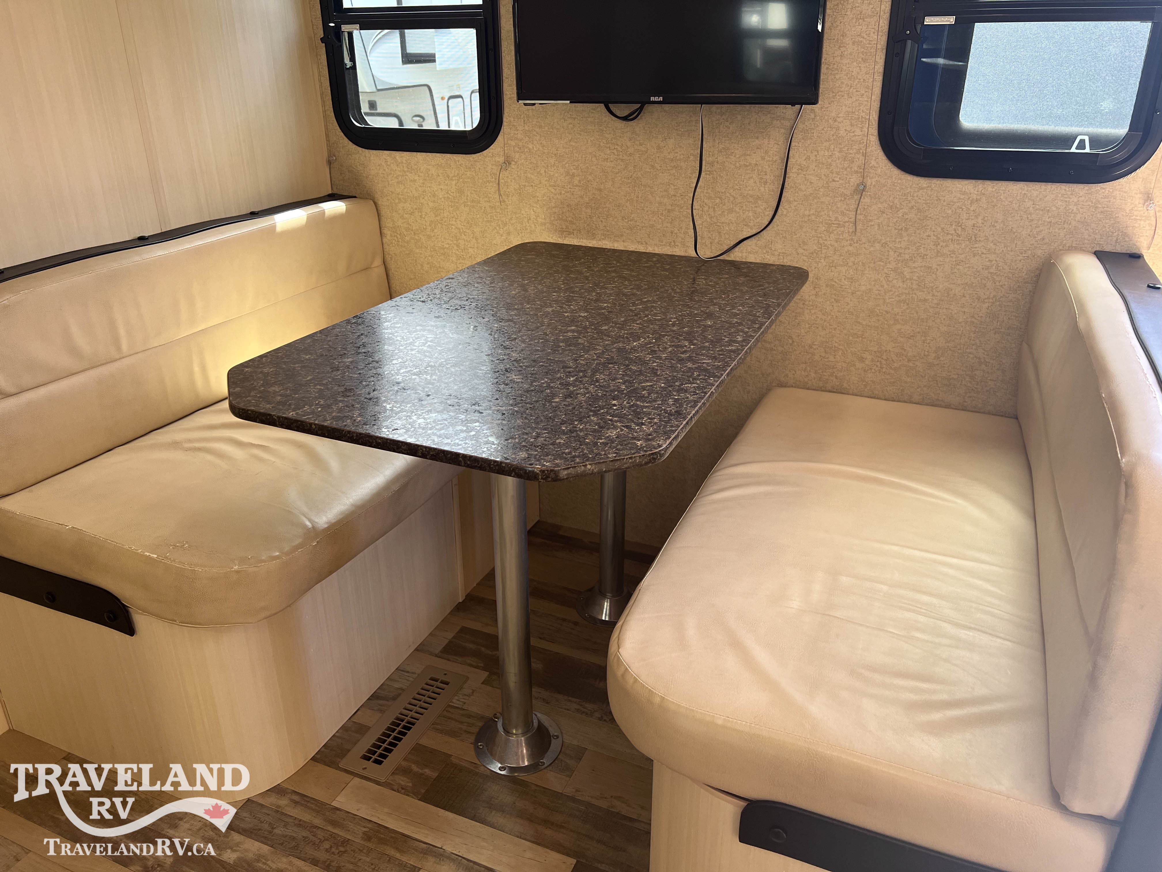 2017 WINNEBAGO MINNIE 24RKS - Image 10