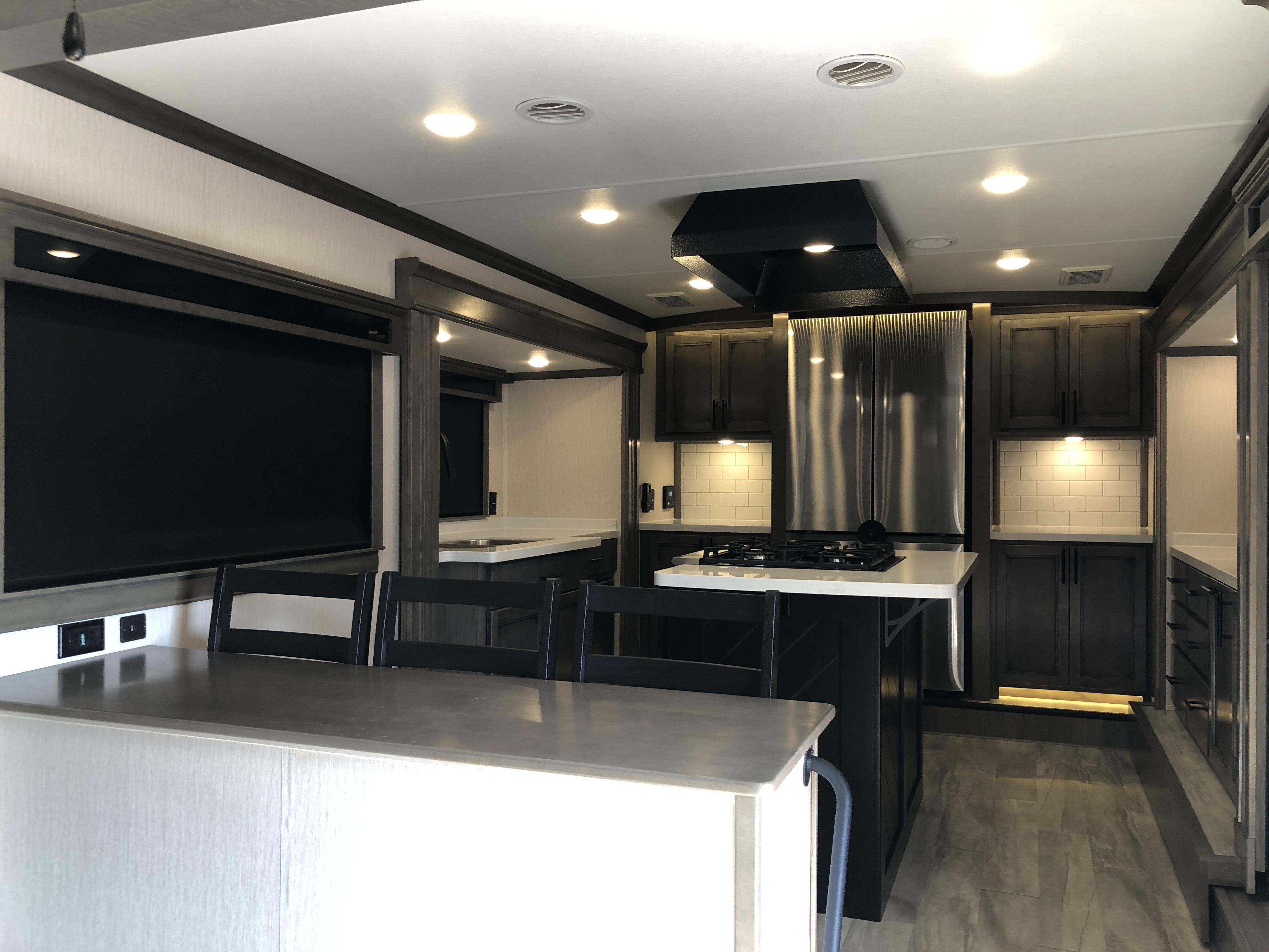 2022 Forest River RIVERSTONE 42FSKG - Image 16