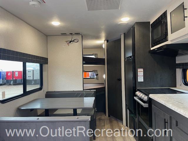 2022 KZ RV Sportsmen SE 260BHSE - Image 9