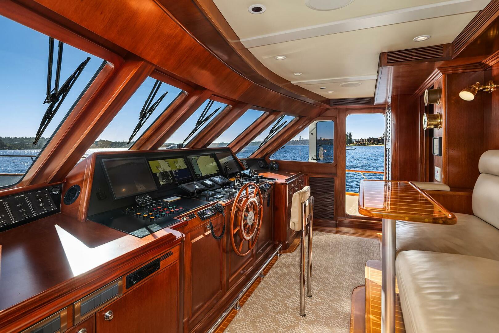 2001 Rayburn Custom Yachts Flush Deck - Image 20