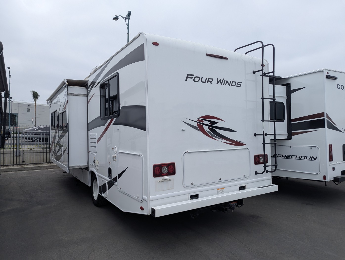 2024 Thor Motor Coach Four Winds 28Z - Image 3