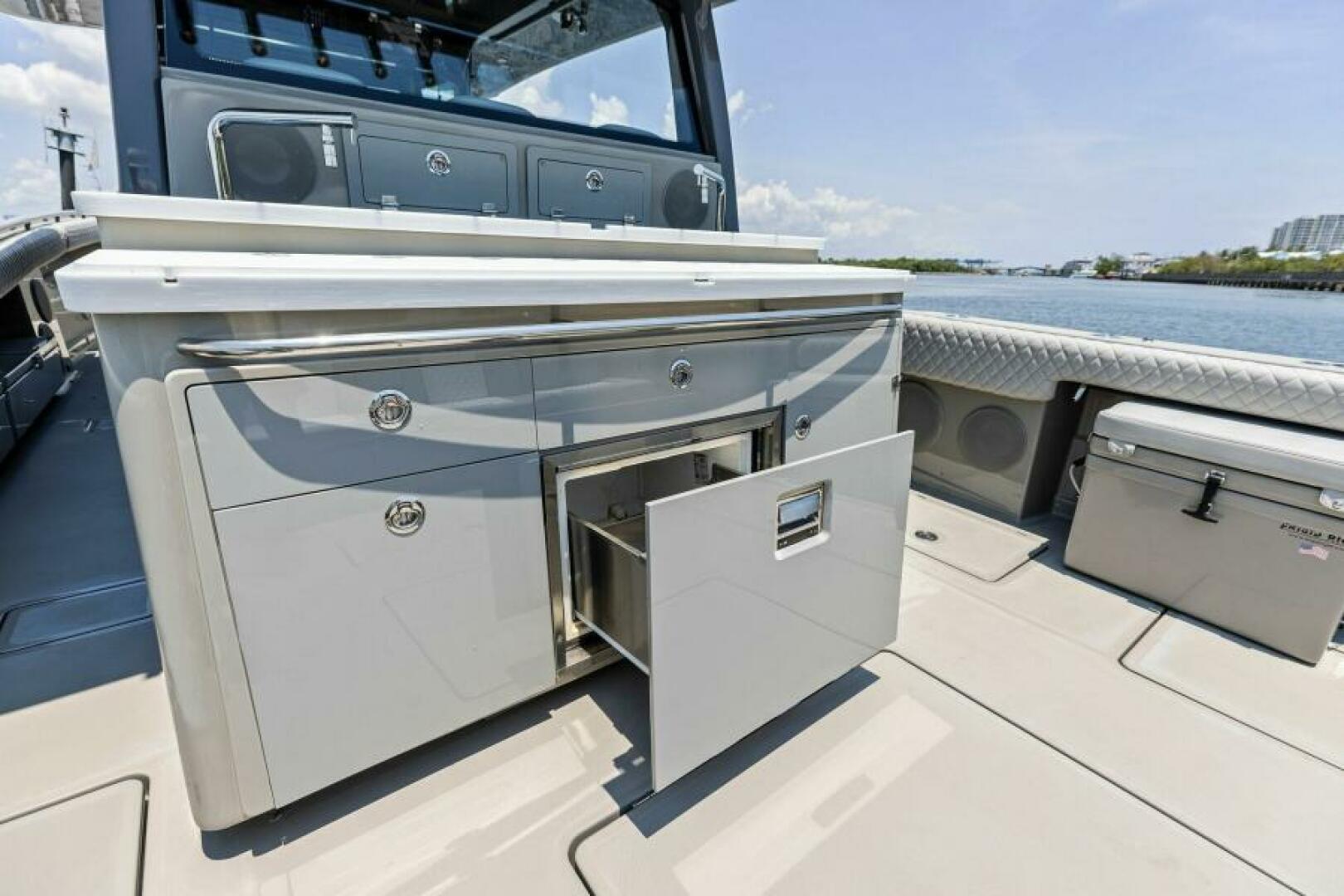 2023 HCB 53 Suenos - Image 24