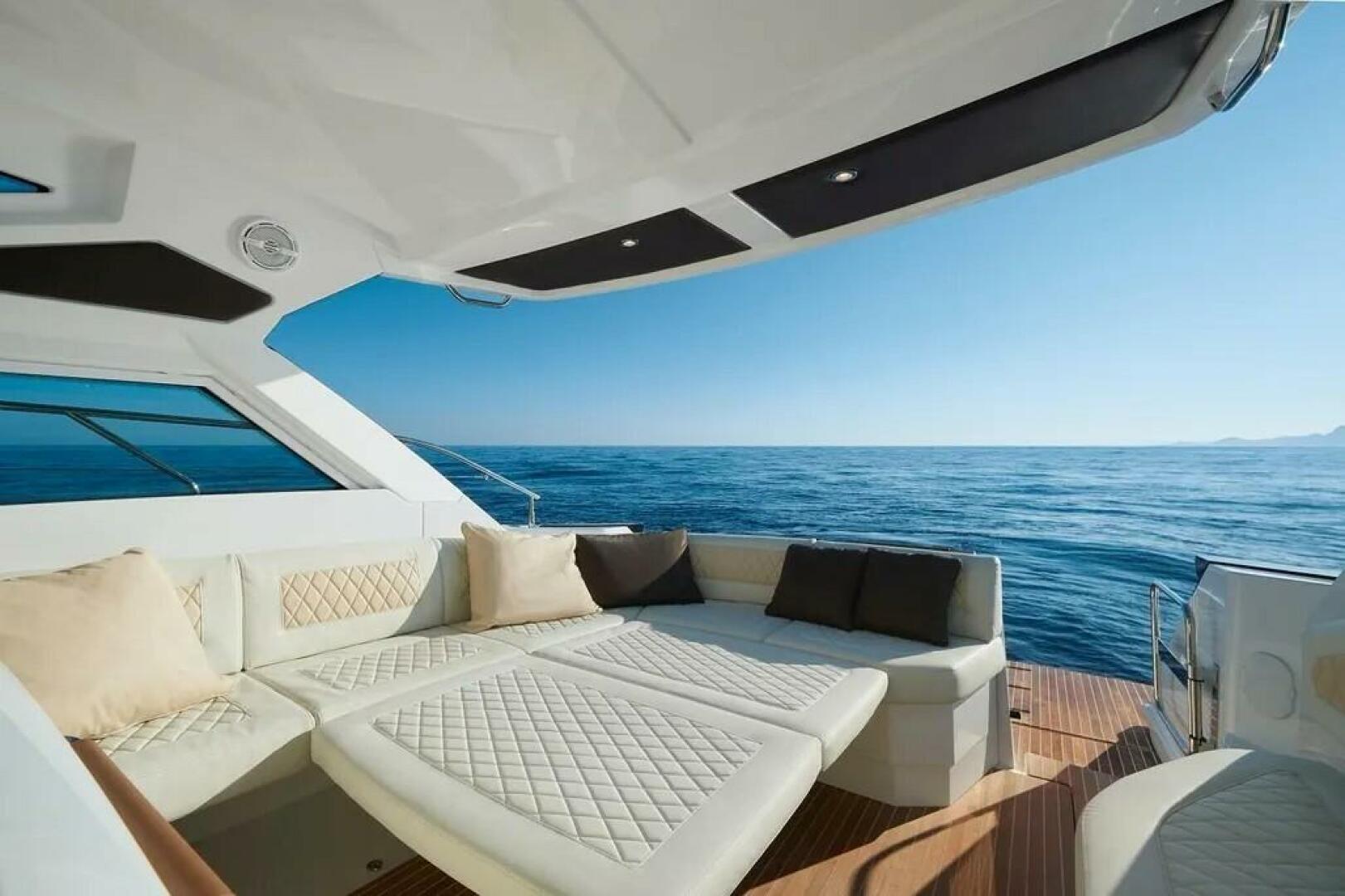 2019 Beneteau Gran Turismo 40 - Image 12