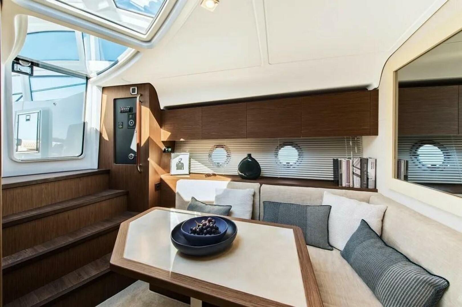 2019 Beneteau Gran Turismo 40 - Image 16