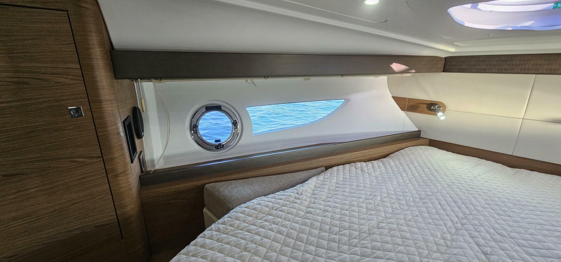 2015 Beneteau 38 Gran Tourismo - Image 22