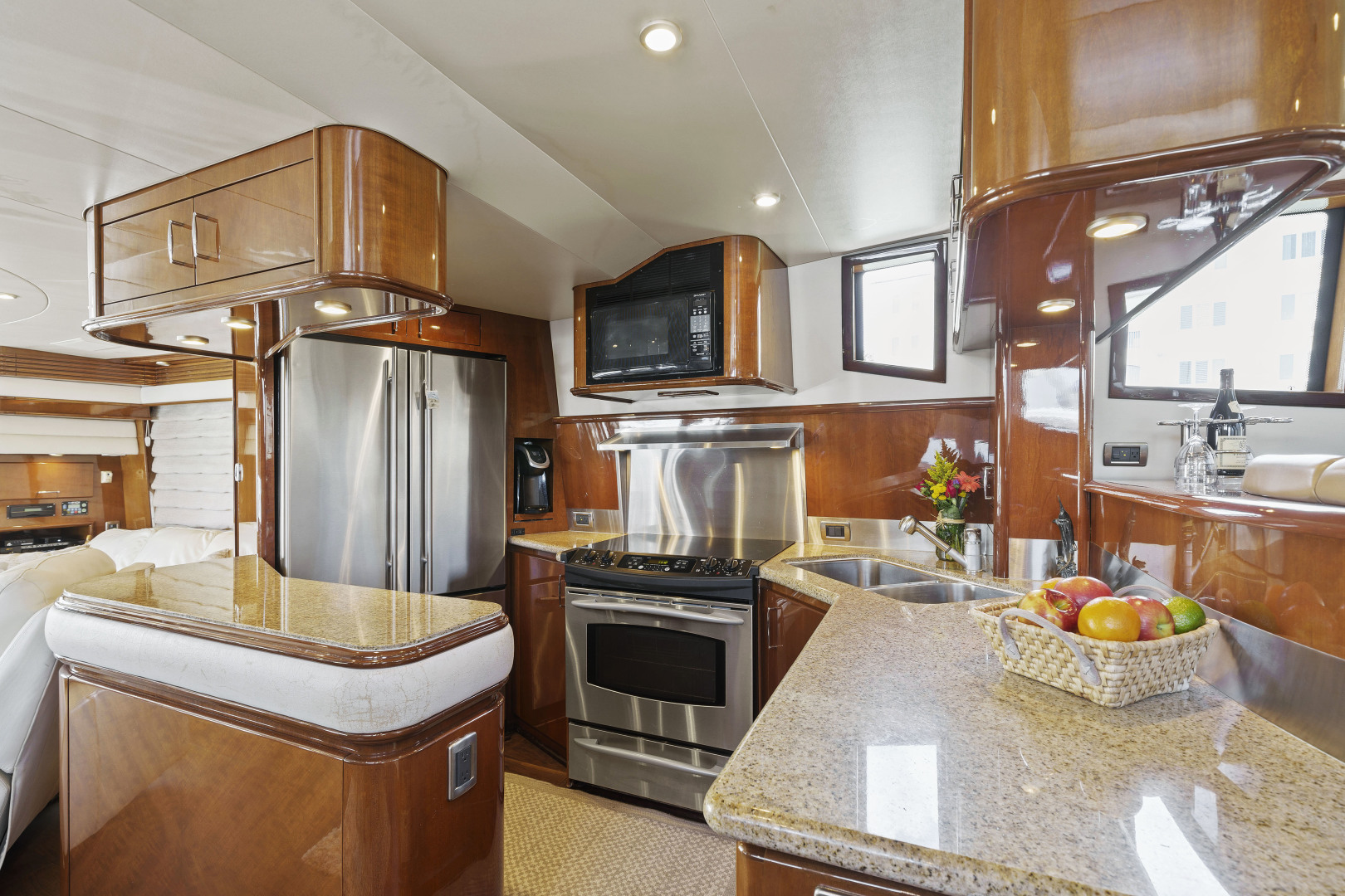2006 Marquis 65 Pilothouse - Image 25