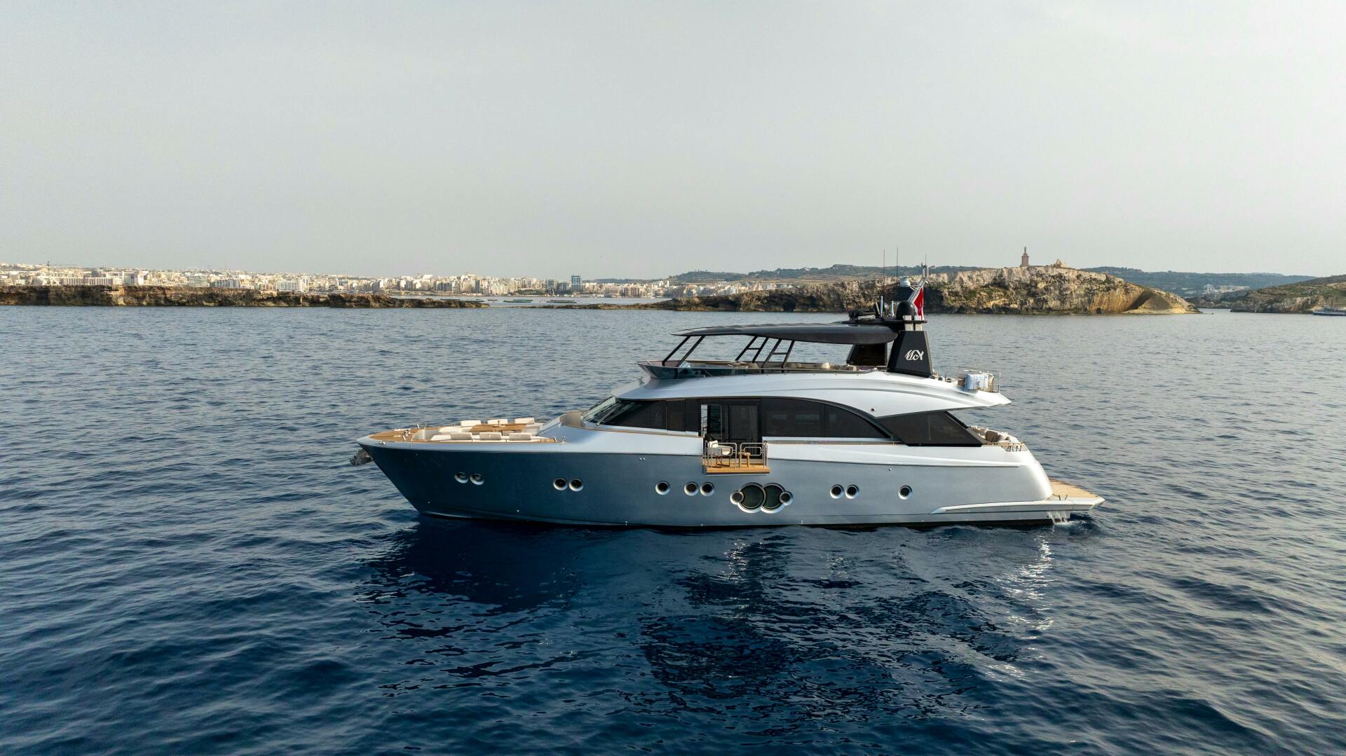 2013 Monte Carlo Yachts - Image 27