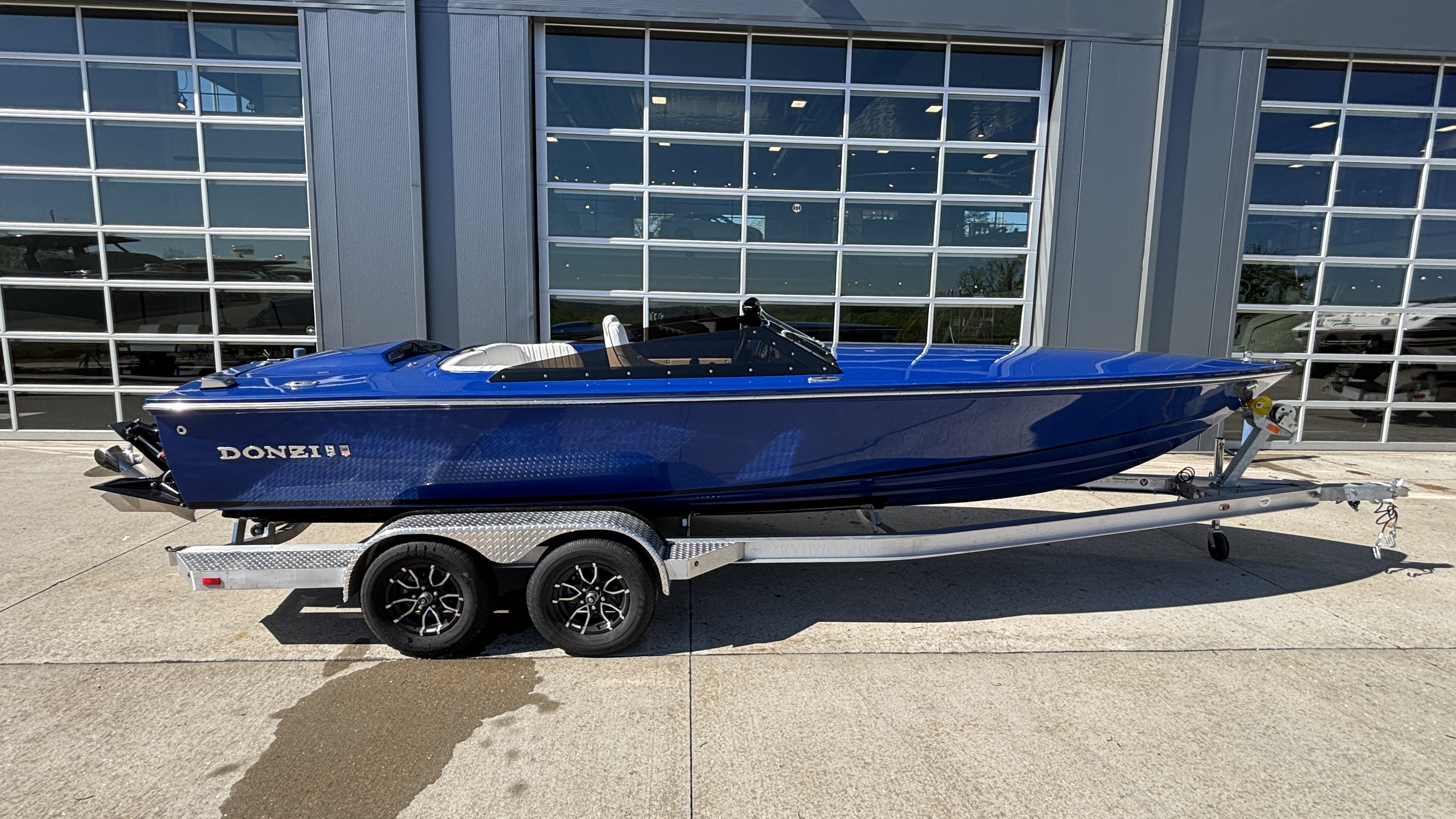 2026 Donzi 22 Classic - Image 2