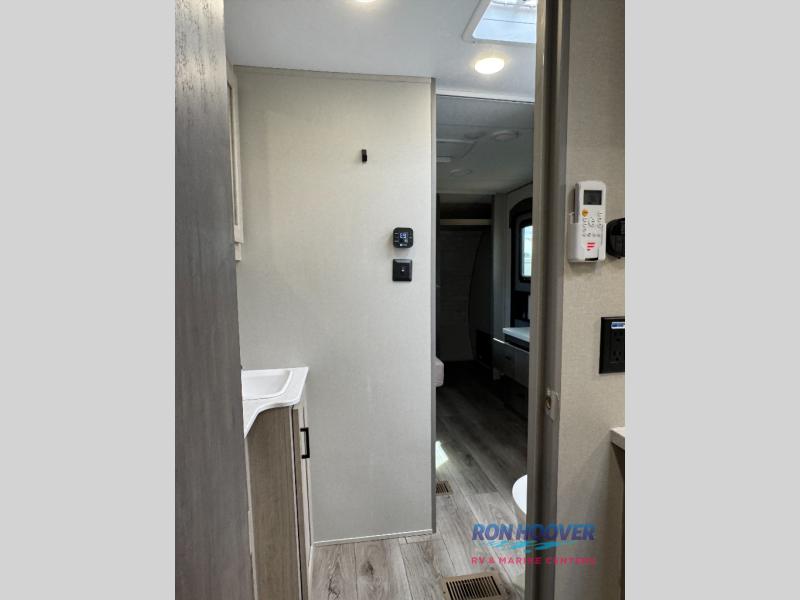 2026 COACHMEN 333DORM - Image 49