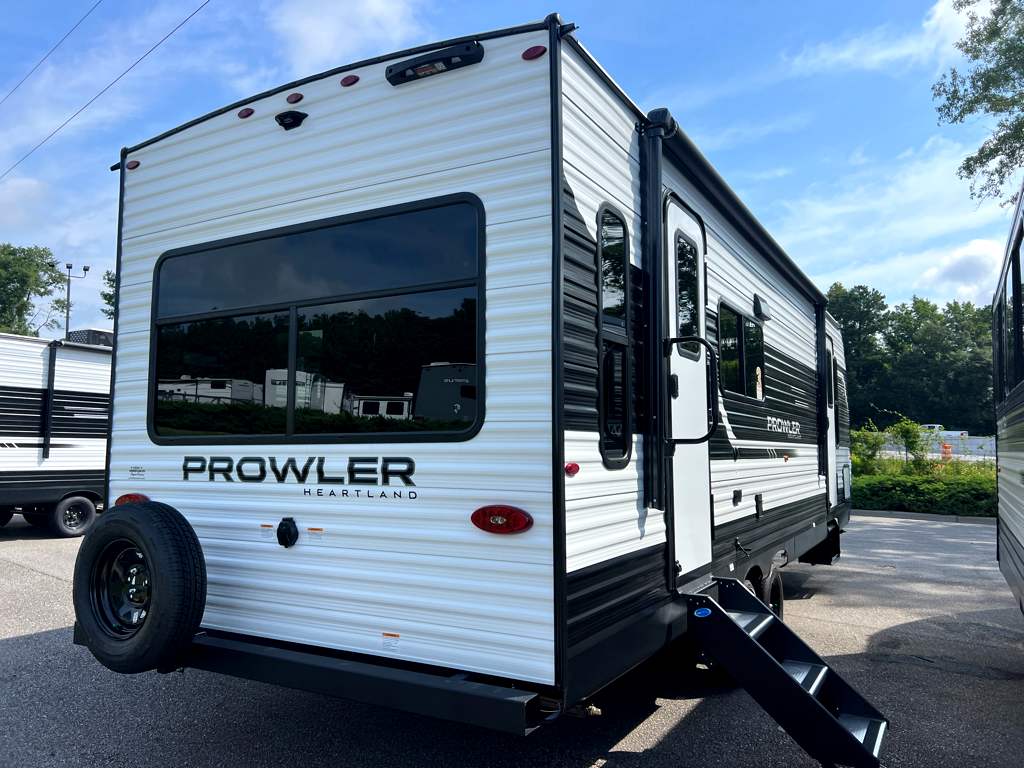 2027 HEARTLAND PROWLER 2601RLS - Image 4