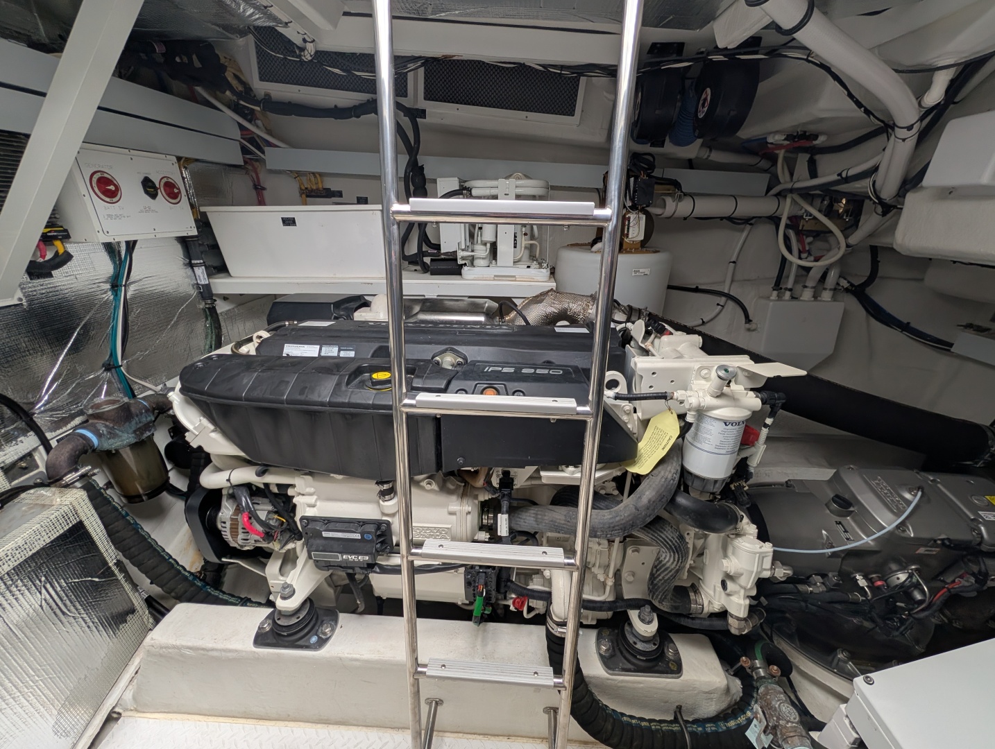 2022 Cruisers Yachts 54 Cantius - Image 69