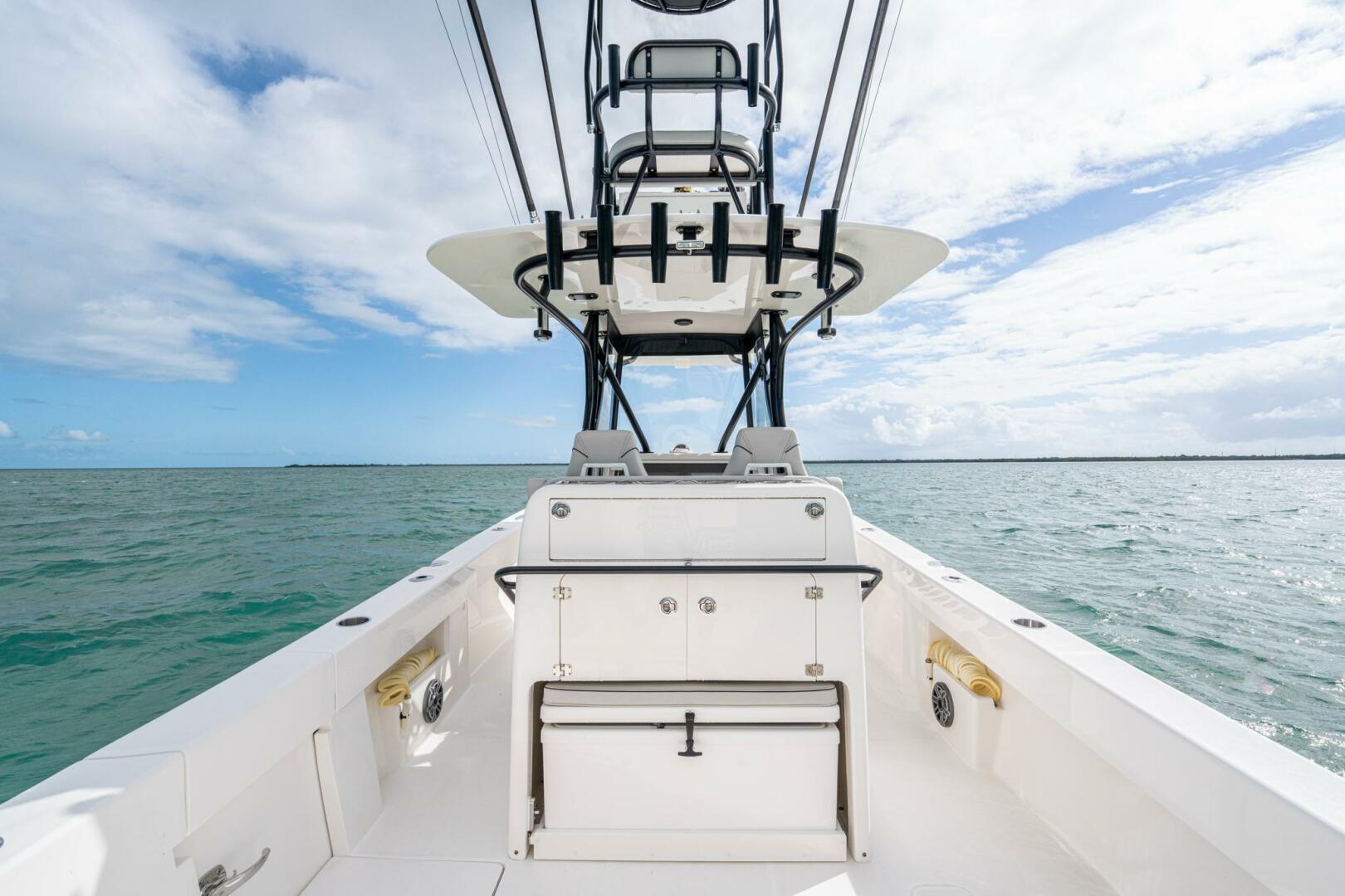 2024 SeaVee 322z - Image 41