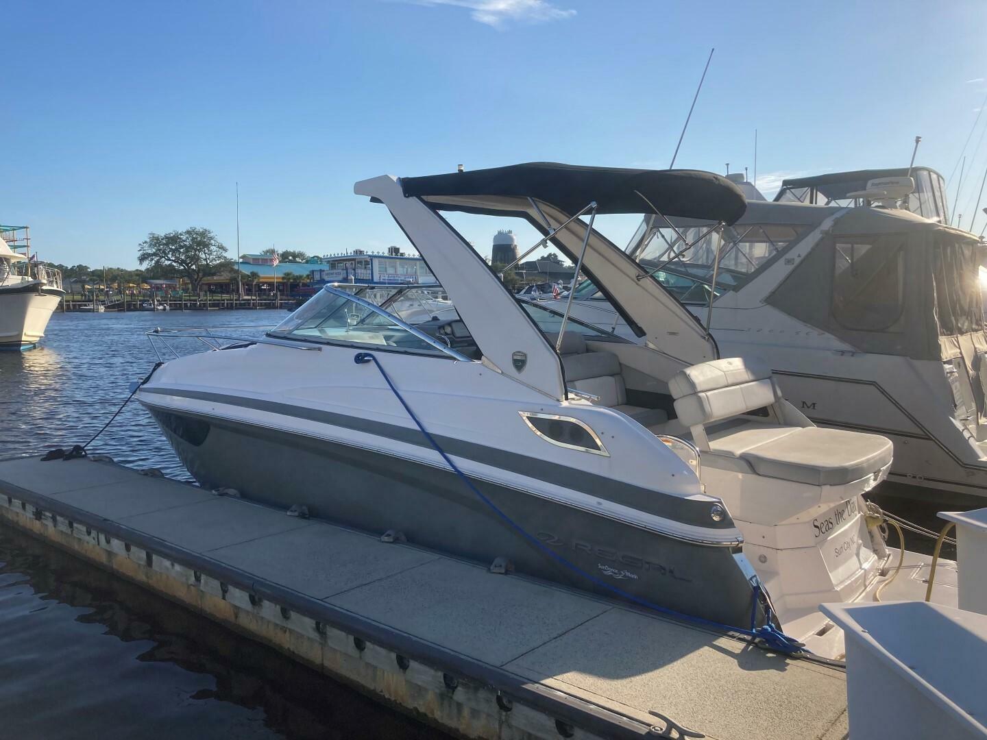 2015 Regal 28 Express - Image 1