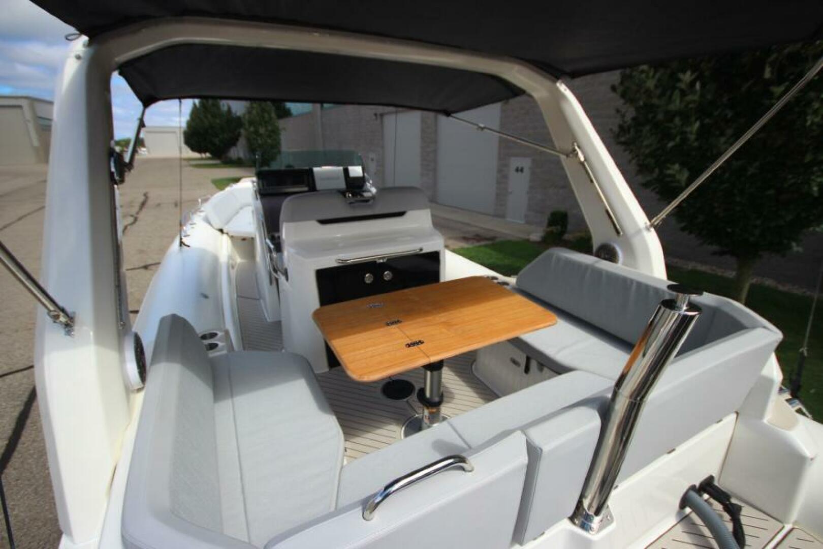 2024 Zodiac Medline 9 NEO - Image 26
