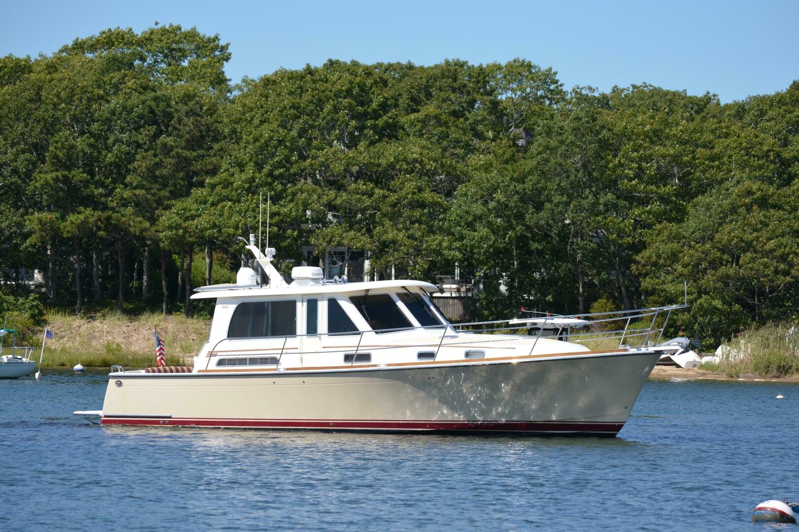 2014 Sabre 42 Salon Express - Image 1