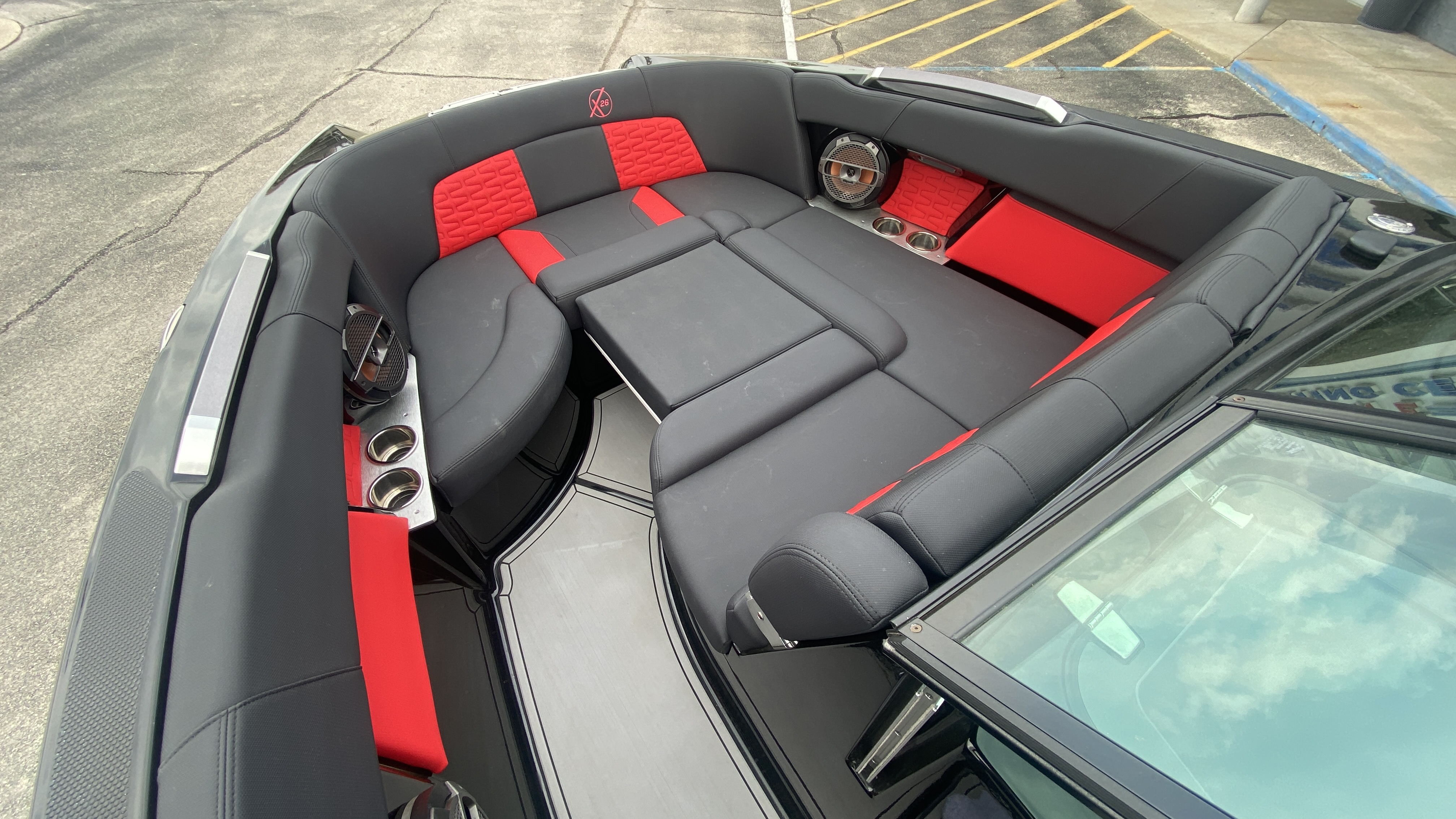 2021 MasterCraft X26 - Image 29