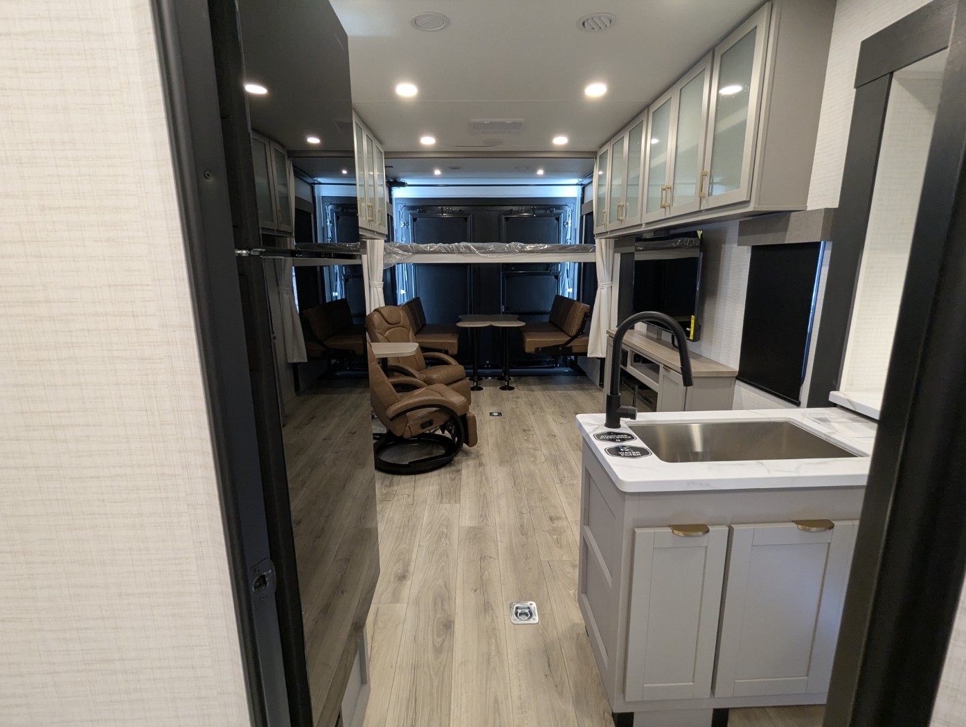 2027 Forest River Stealth 2900 - Image 31