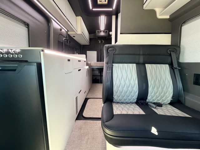 2026 Grand Design Lineage Series VT LVT1 - Image 11