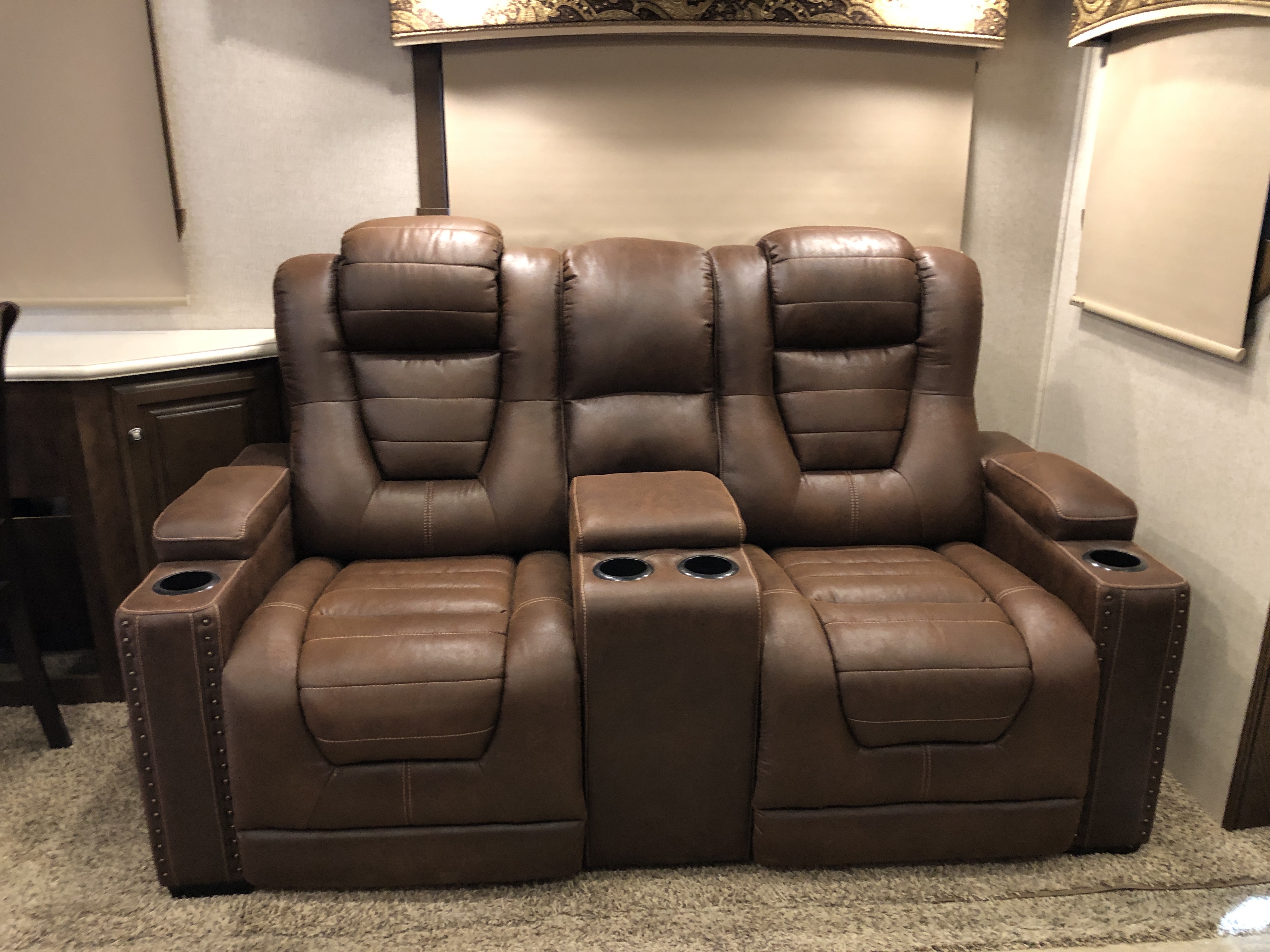 2017 REDWOOD RV 3821RL - Image 20