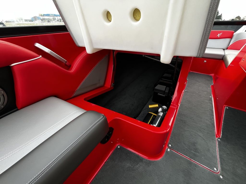 2016 MasterCraft X2 - Image 26