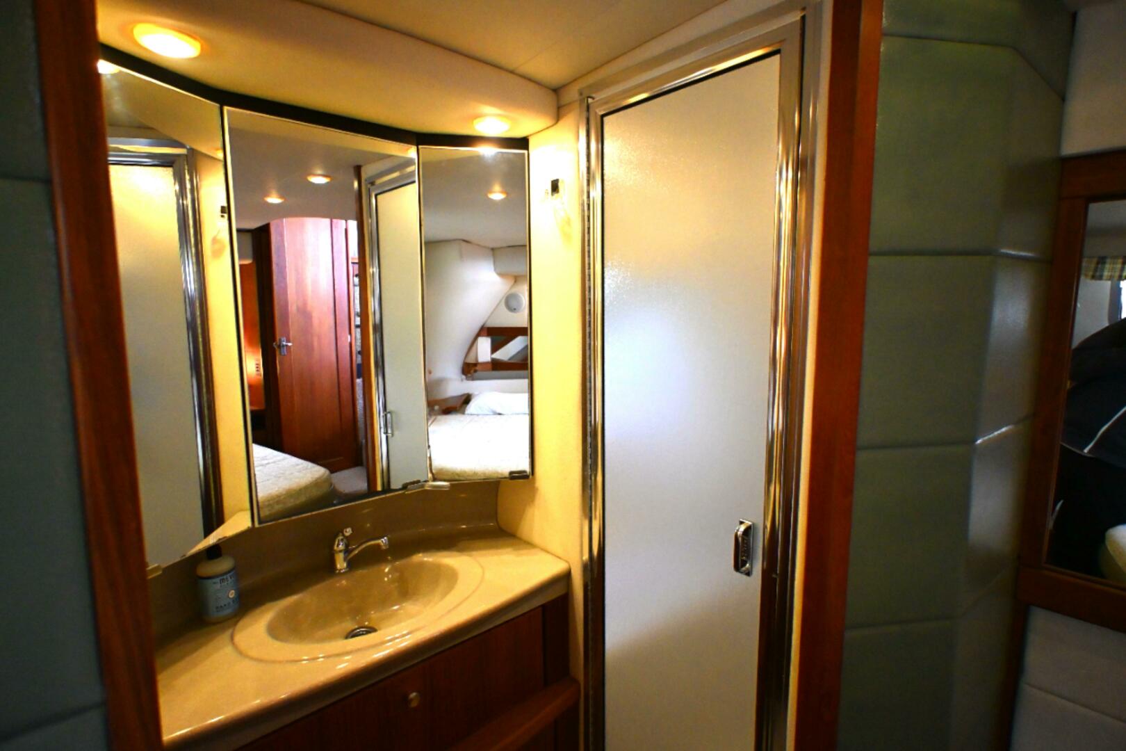 1996 Bayliner 4087 Aft Cabin Motoryacht - Image 40