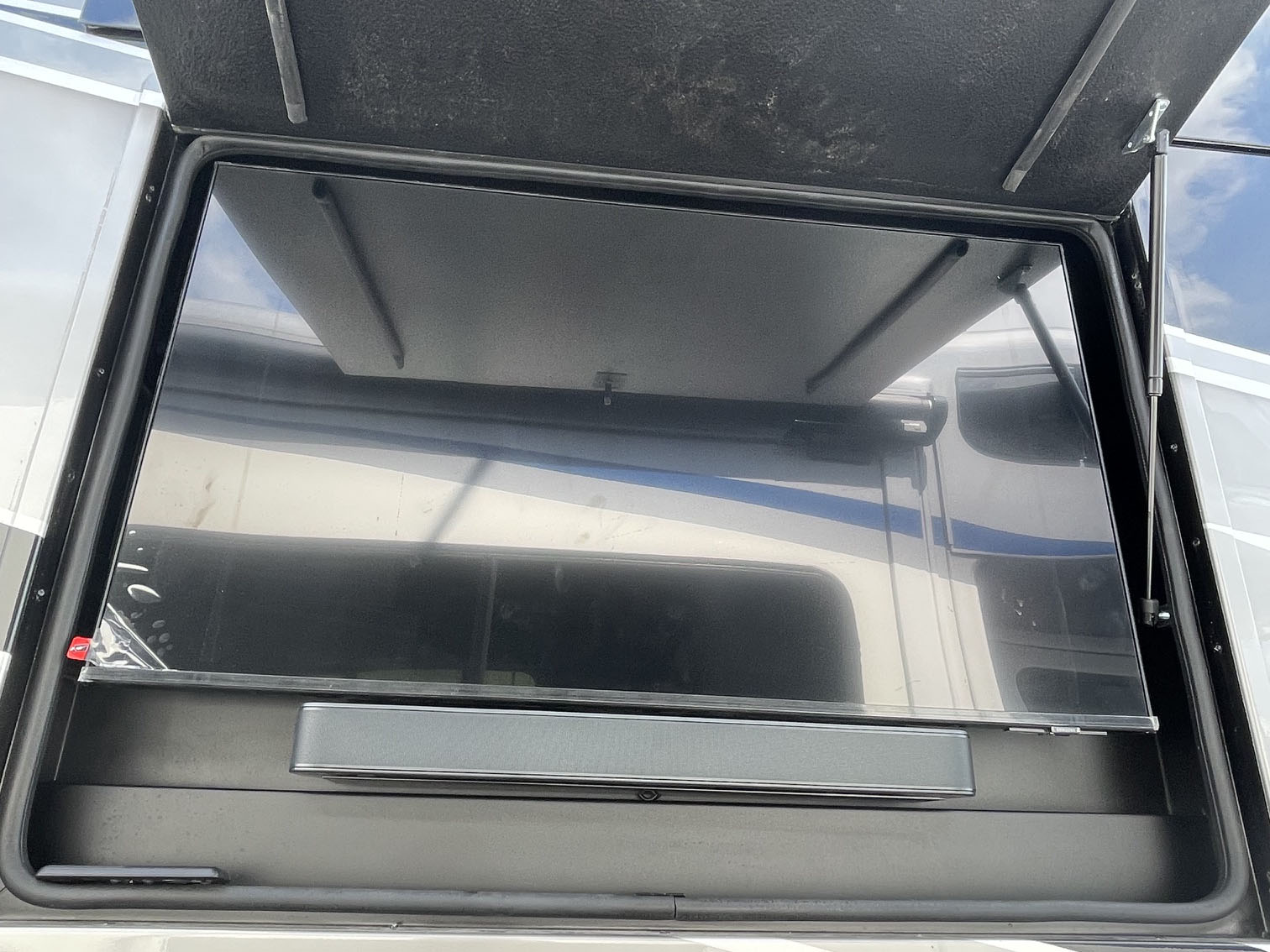 2026 ENTEGRA COACH CENTURION 39K - Image 10