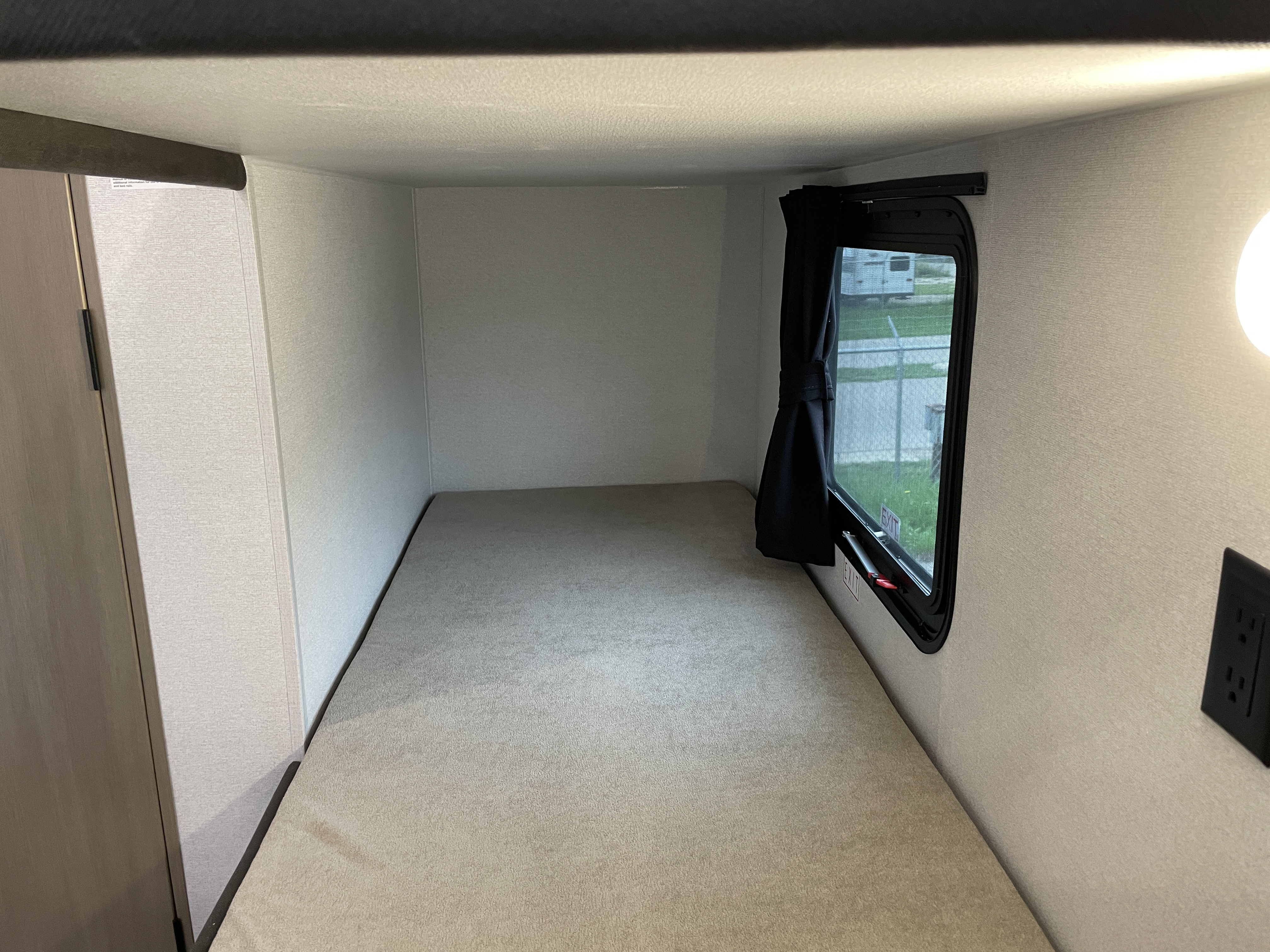 2027 Jayco Jay Flight 175BH - Image 12