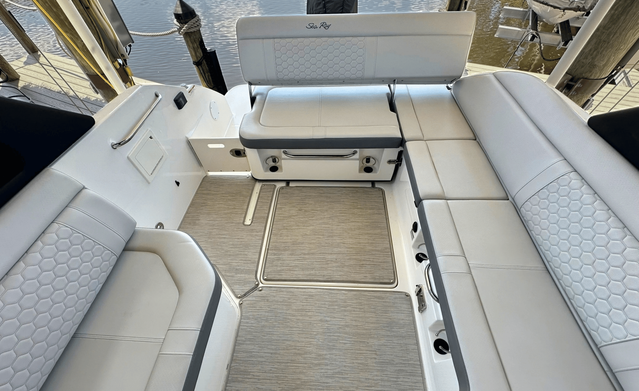 2021 SEA-RAY 250 SDX - Image 14