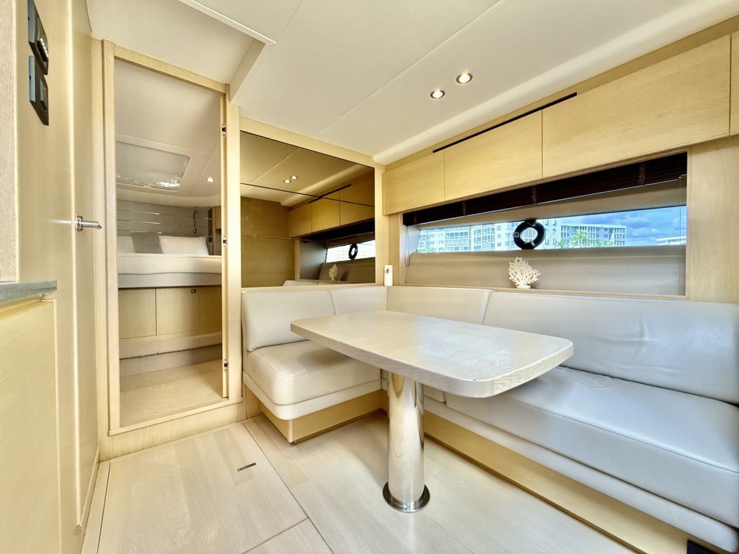 2017 Princess V58 - Image 18