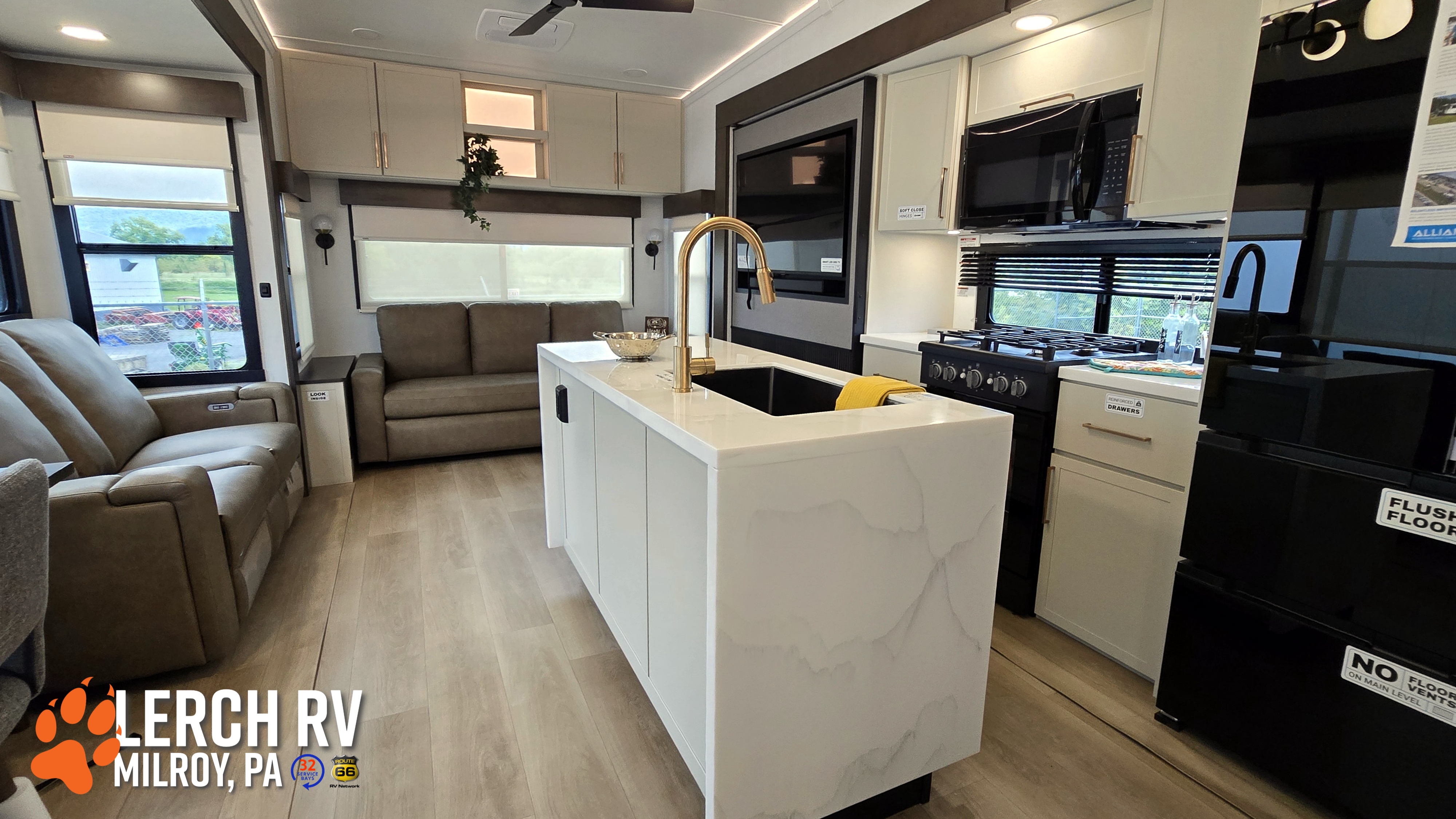 2027 Alliance RV Paradigm 310RL - Image 43