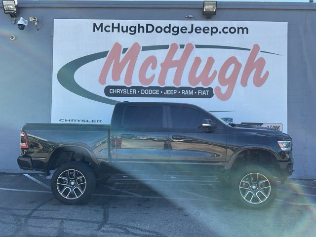 2019 Ram 1500 Pickup-V8 Crew Cab Laramie 4WD - Image 4
