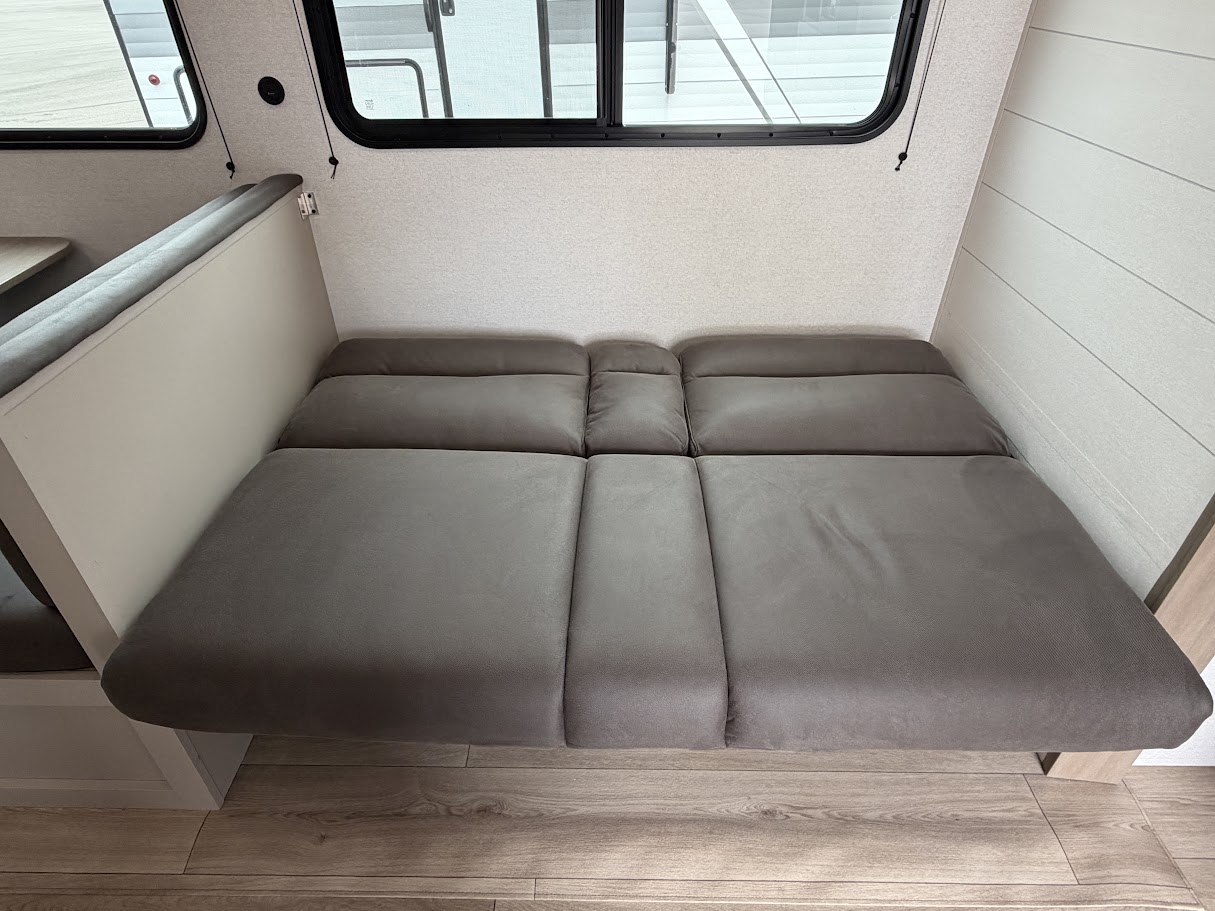 2027 Jayco Jay Flight SLX 261BHS - Image 22