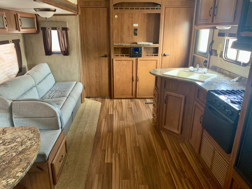 2015 Gulf Stream Kingsport 271DDS - Image 9