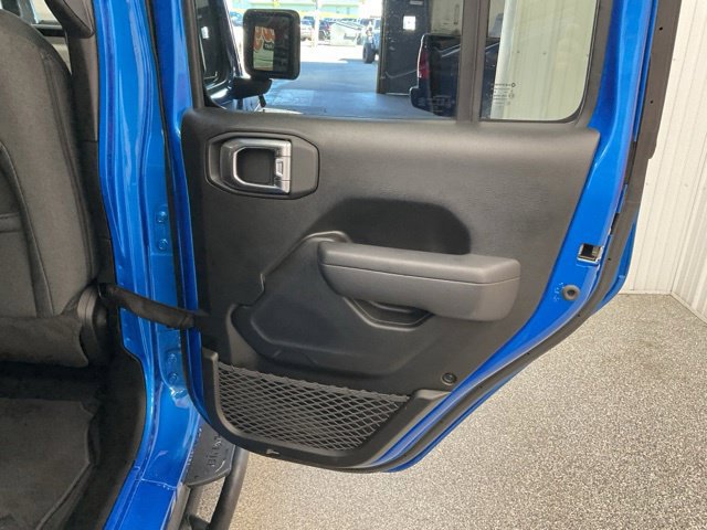 2025 Jeep Gladiator Sport S 4x4 - Image 22