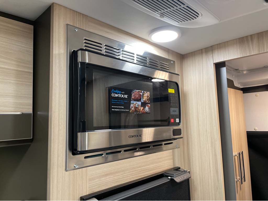 2027 Jayco Comet 18C - Image 9