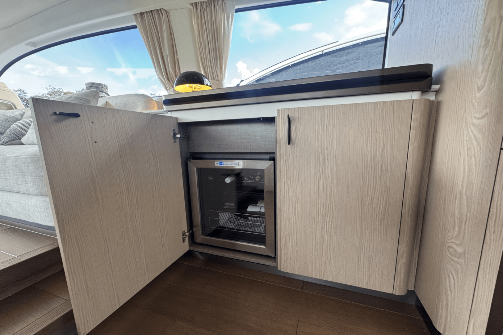 2023 Azimut Azimut 53 FLY Base - Image 18