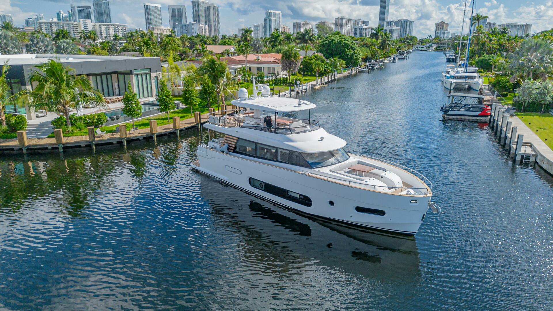 2022 Azimut Magellano 66 - Image 1