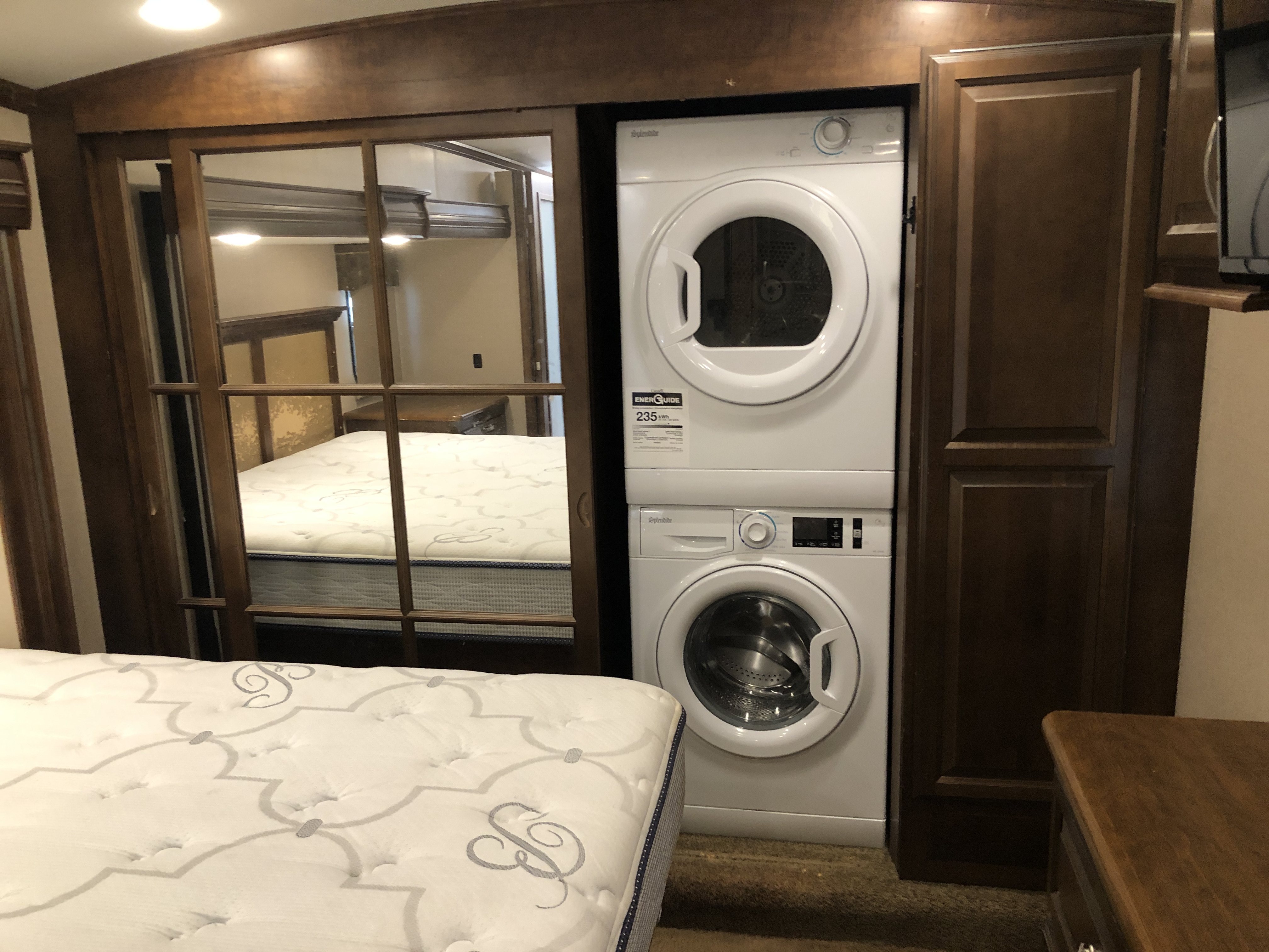 2016 Forest River Cardinal 3850RL - Image 24
