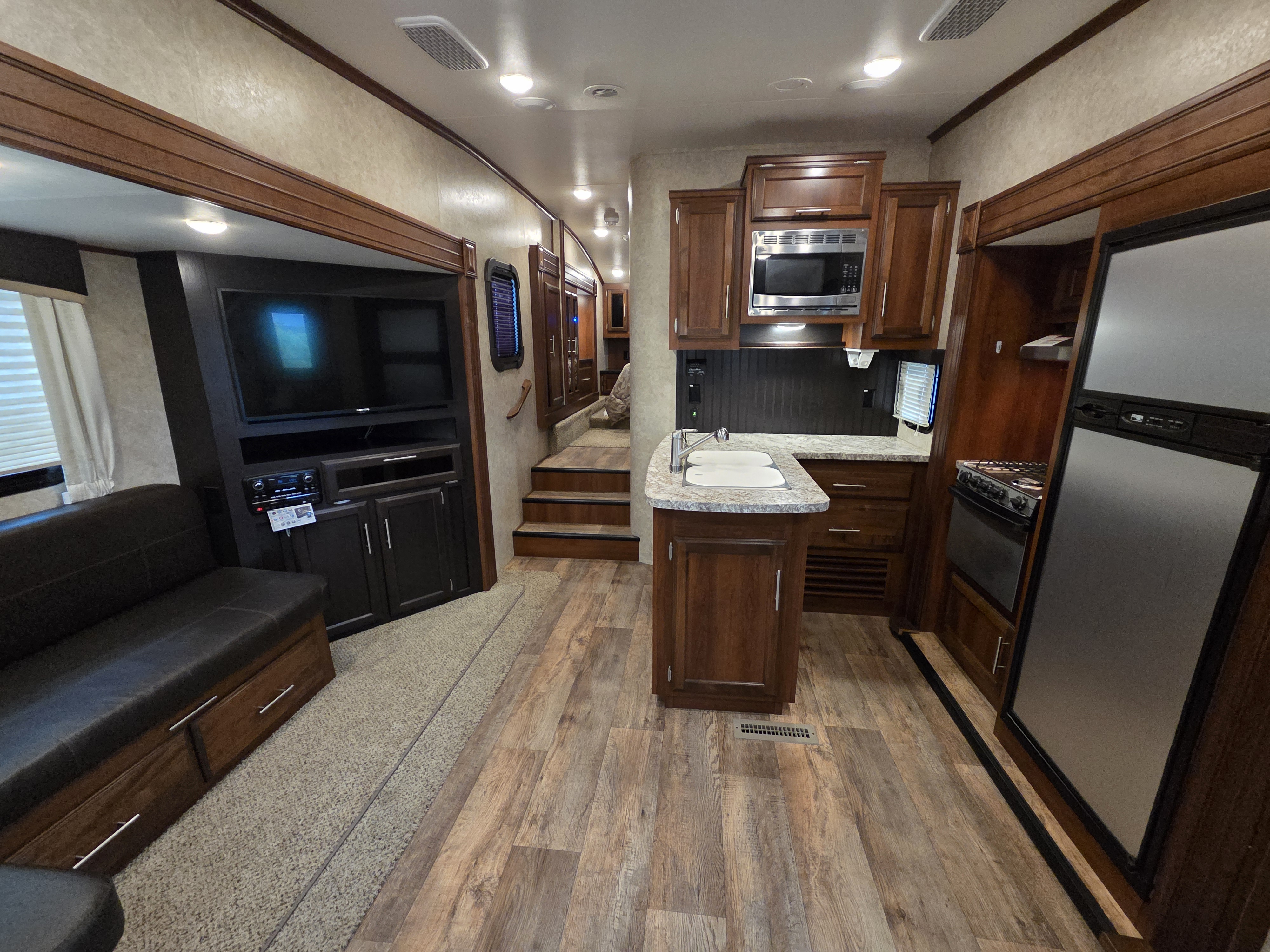 2017 Jayco Eagle HT 24.5CKTS - Image 5
