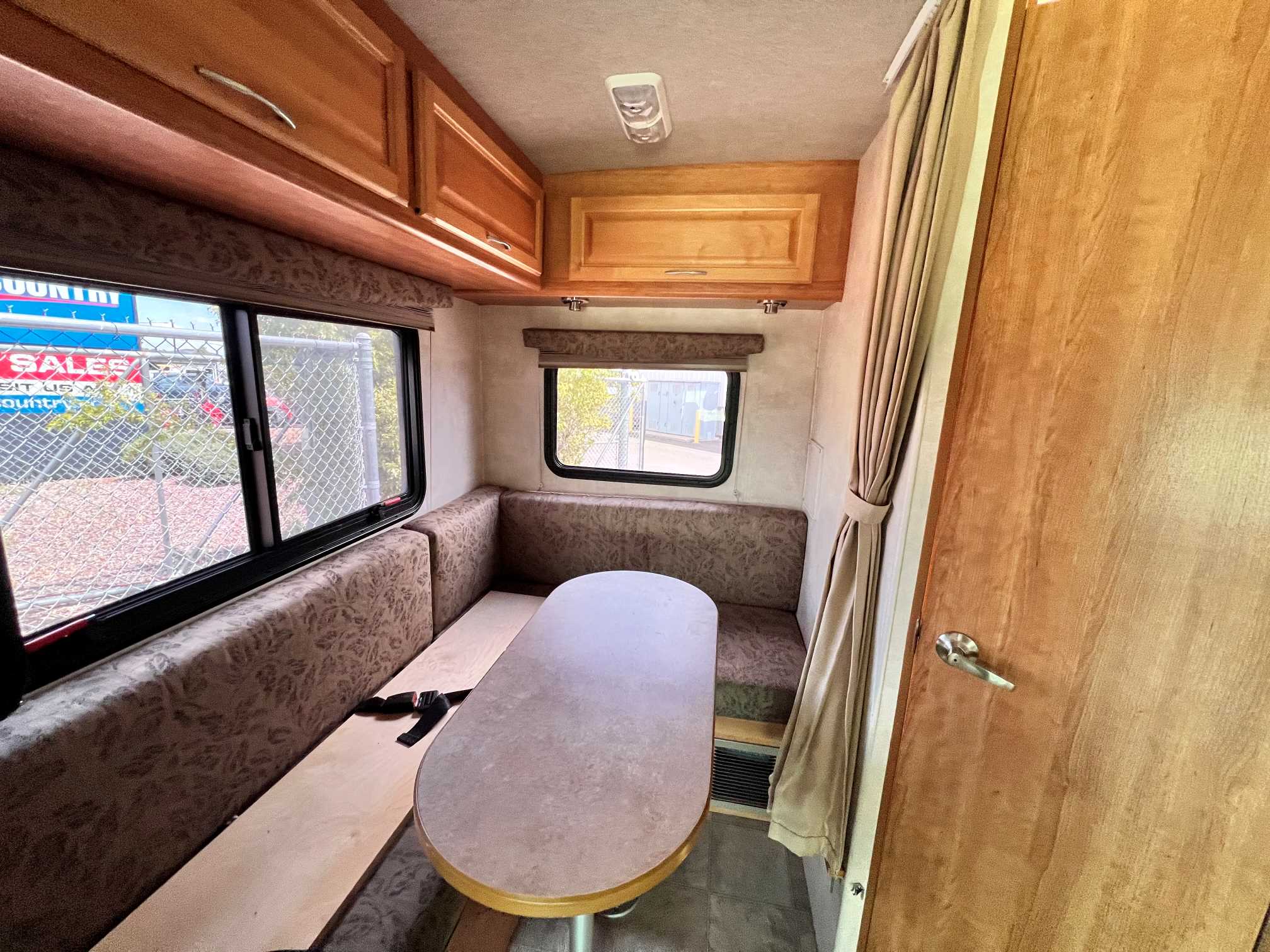 2010 Fleetwood Quest 24SL - Image 23