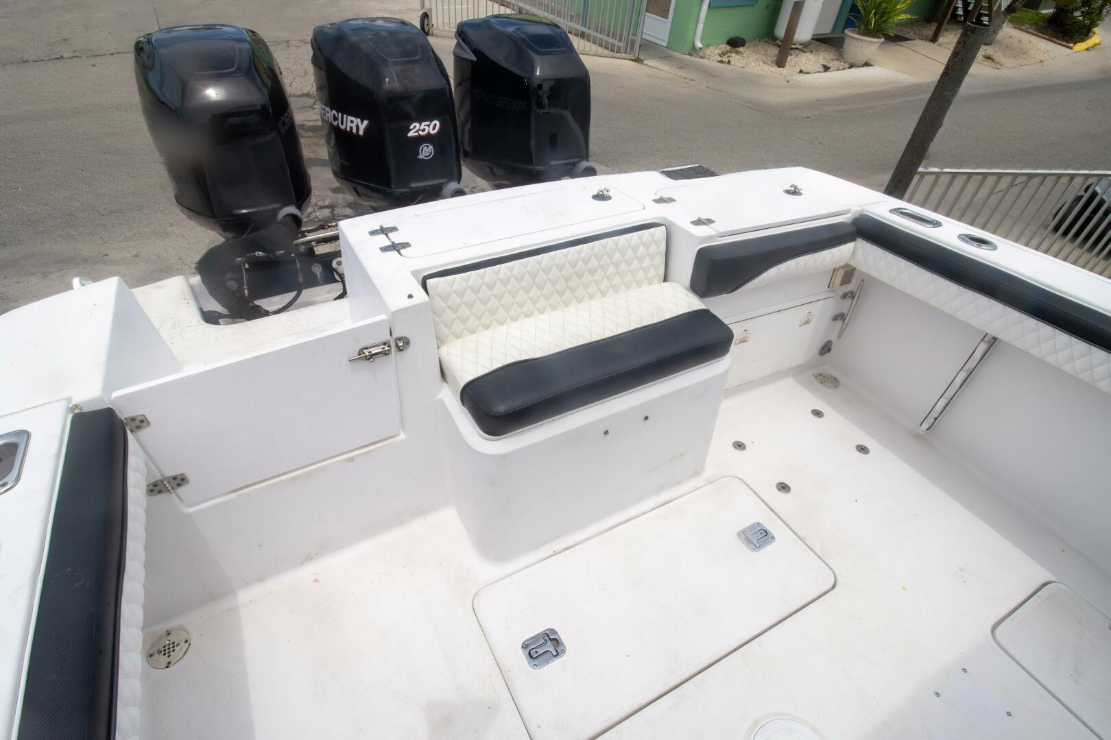 2005 Donzi 35 ZF Open - Image 11