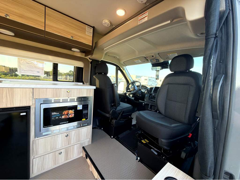 2027 ENTEGRA COACH ETHOS 20T - Image 12