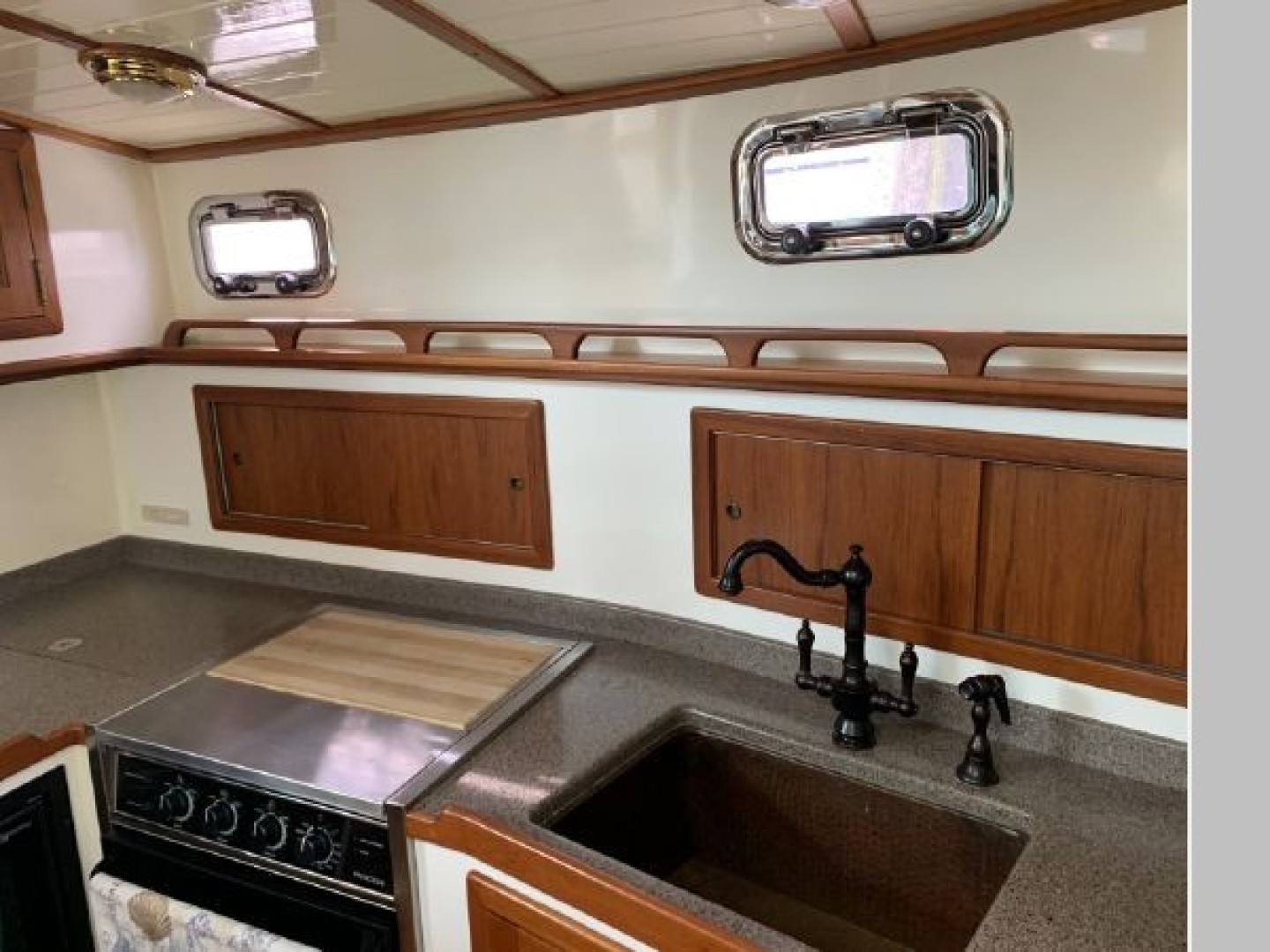 2007 Northern Bay 38 - Image 39