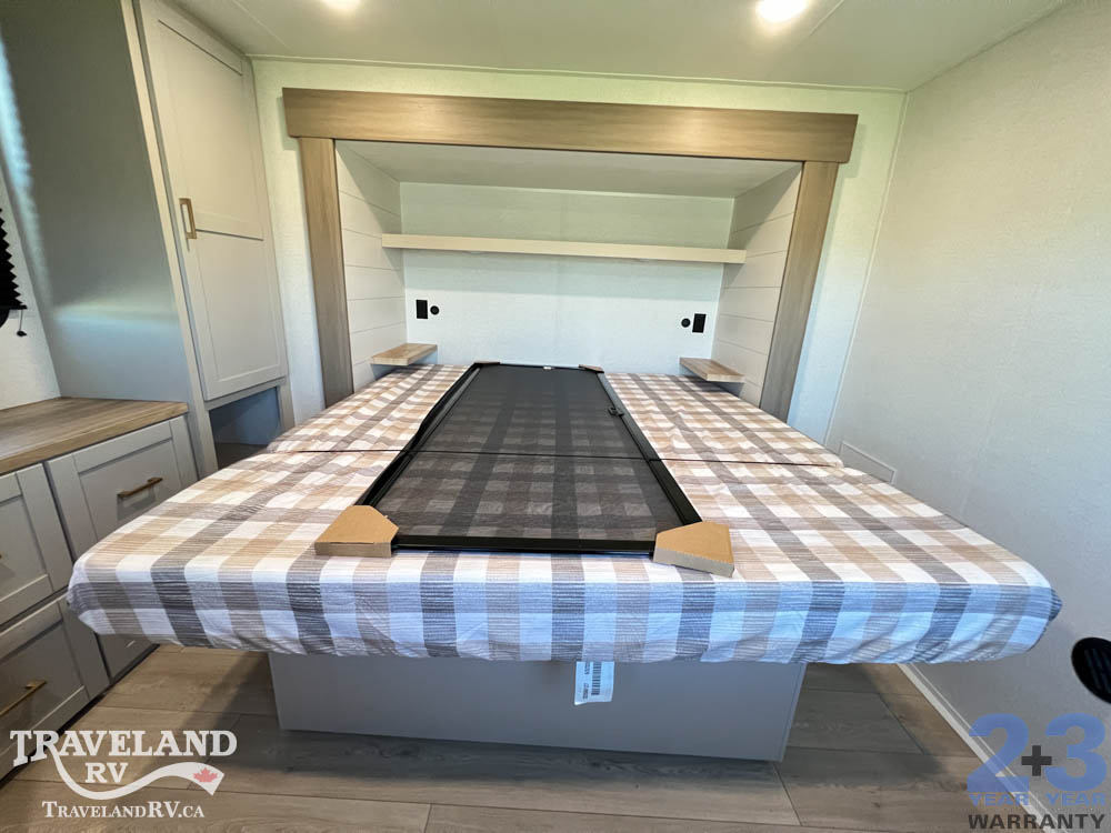 2027 Jayco Jay Flight Bungalow 404LOFT - Image 39