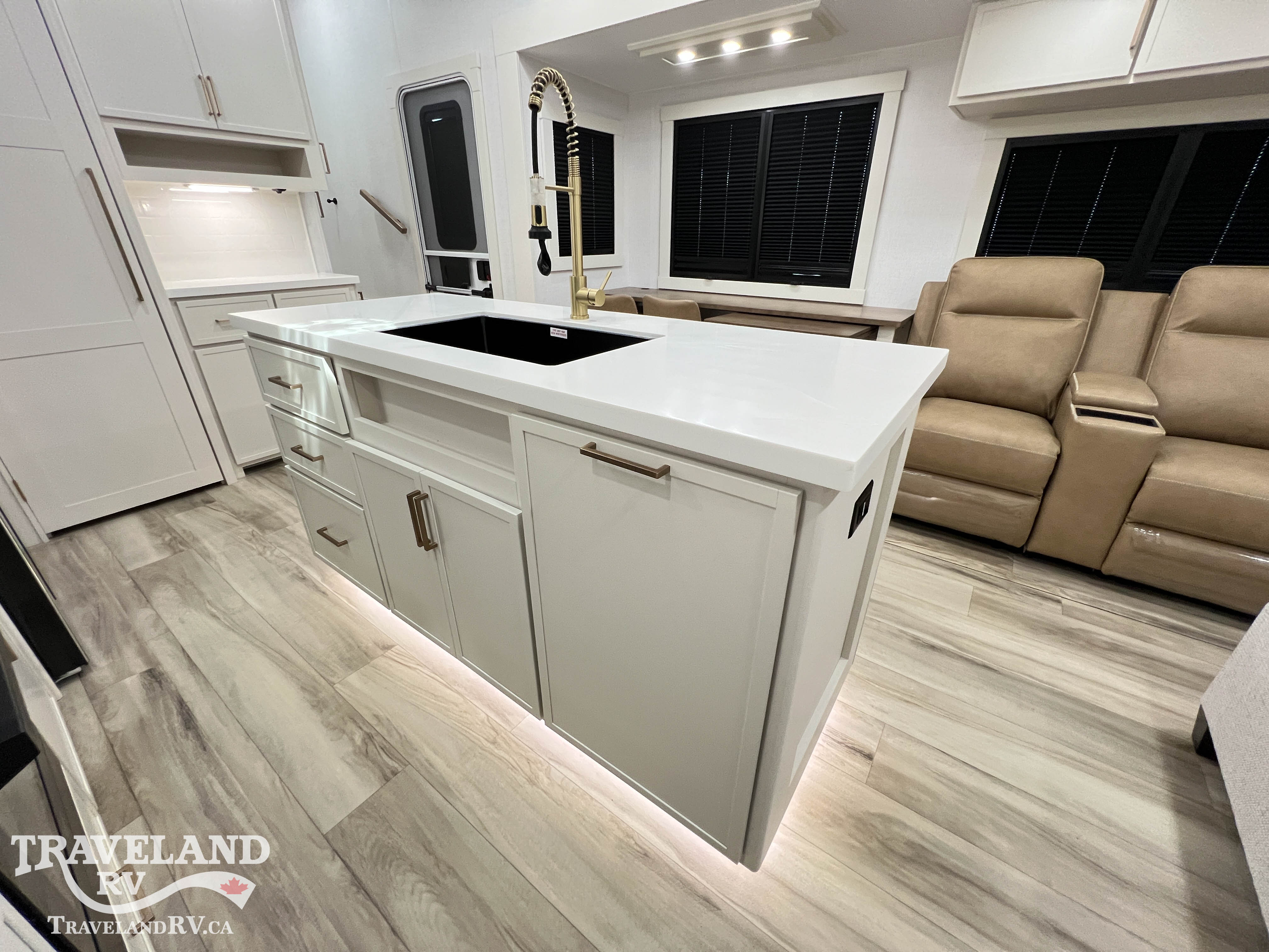 2027 Brinkley RV Model Z 2900 - Image 21