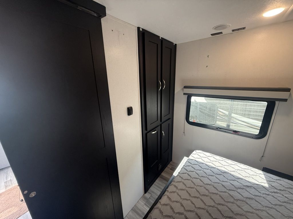 2022 Coachmen FREEDOM EXPRESS - Image 8